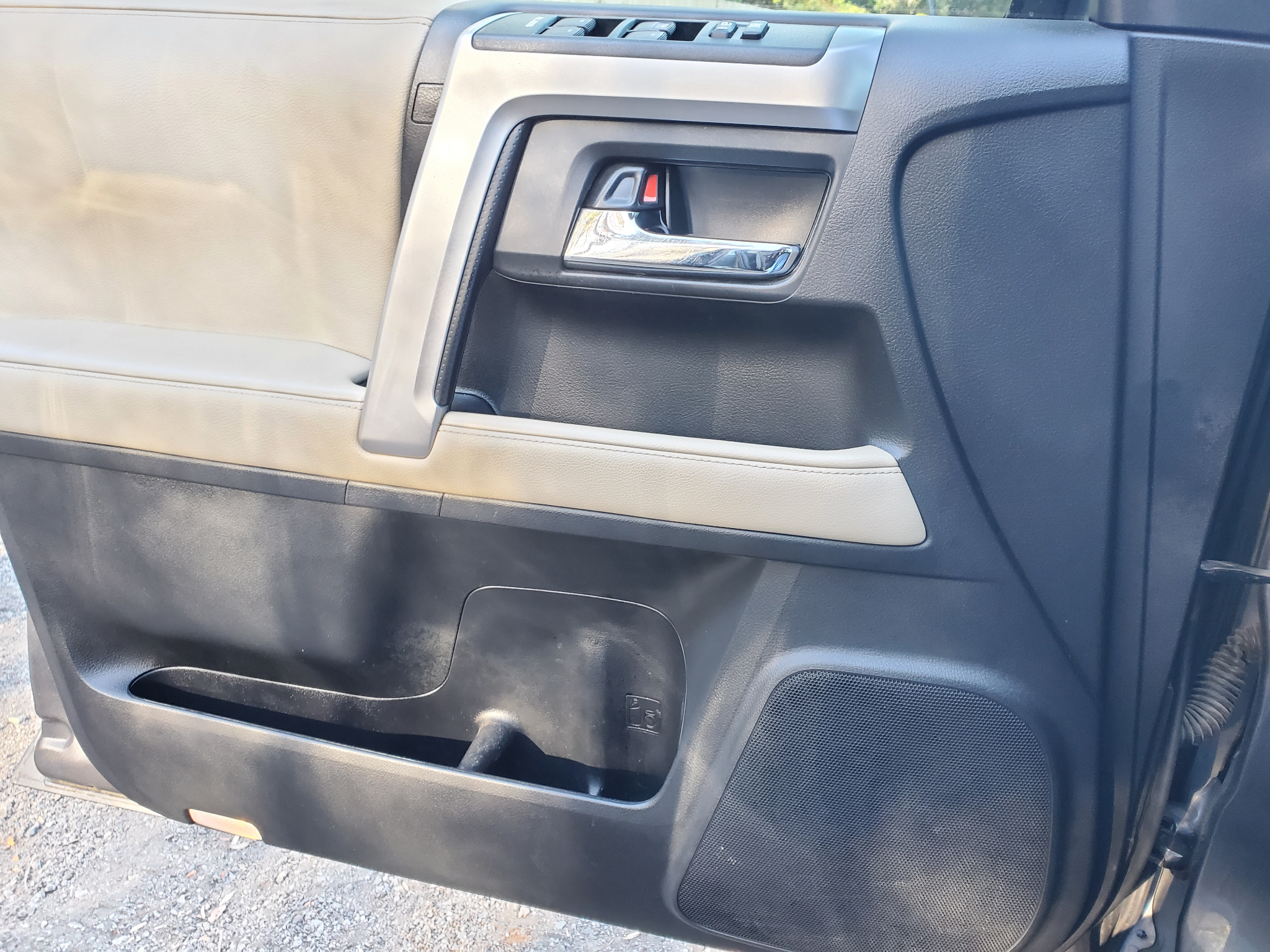 Toyota 4Runner SR5 2WD (Natl) 2020