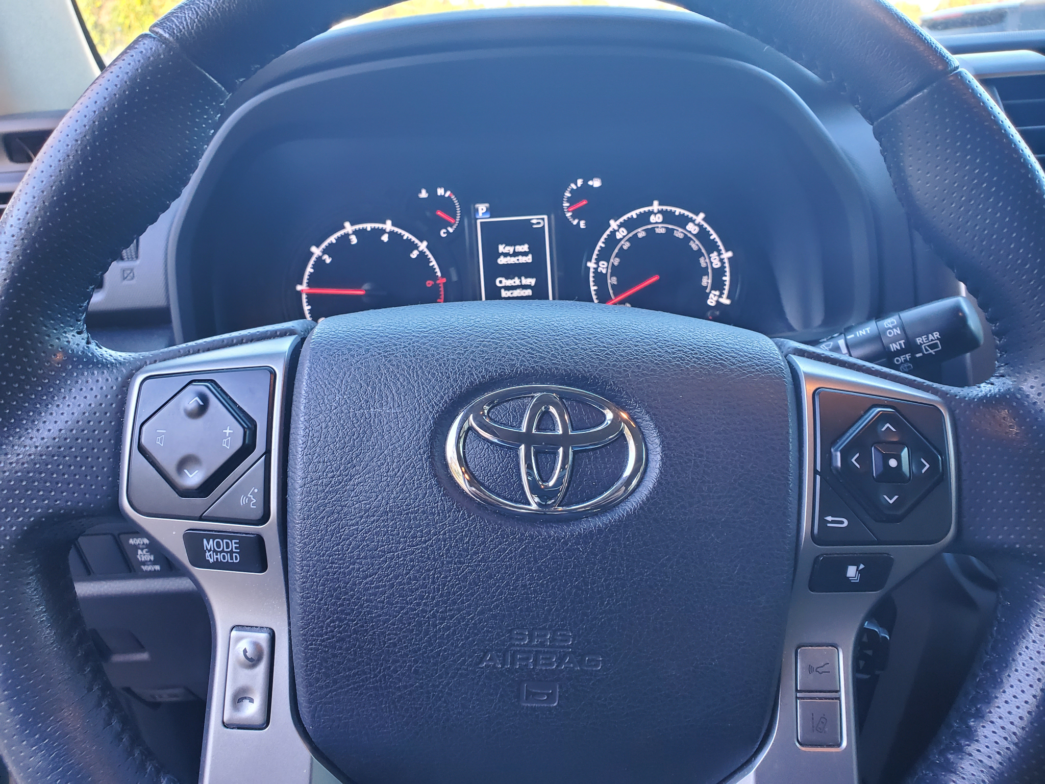 Toyota 4Runner SR5 2WD (Natl) 2020
