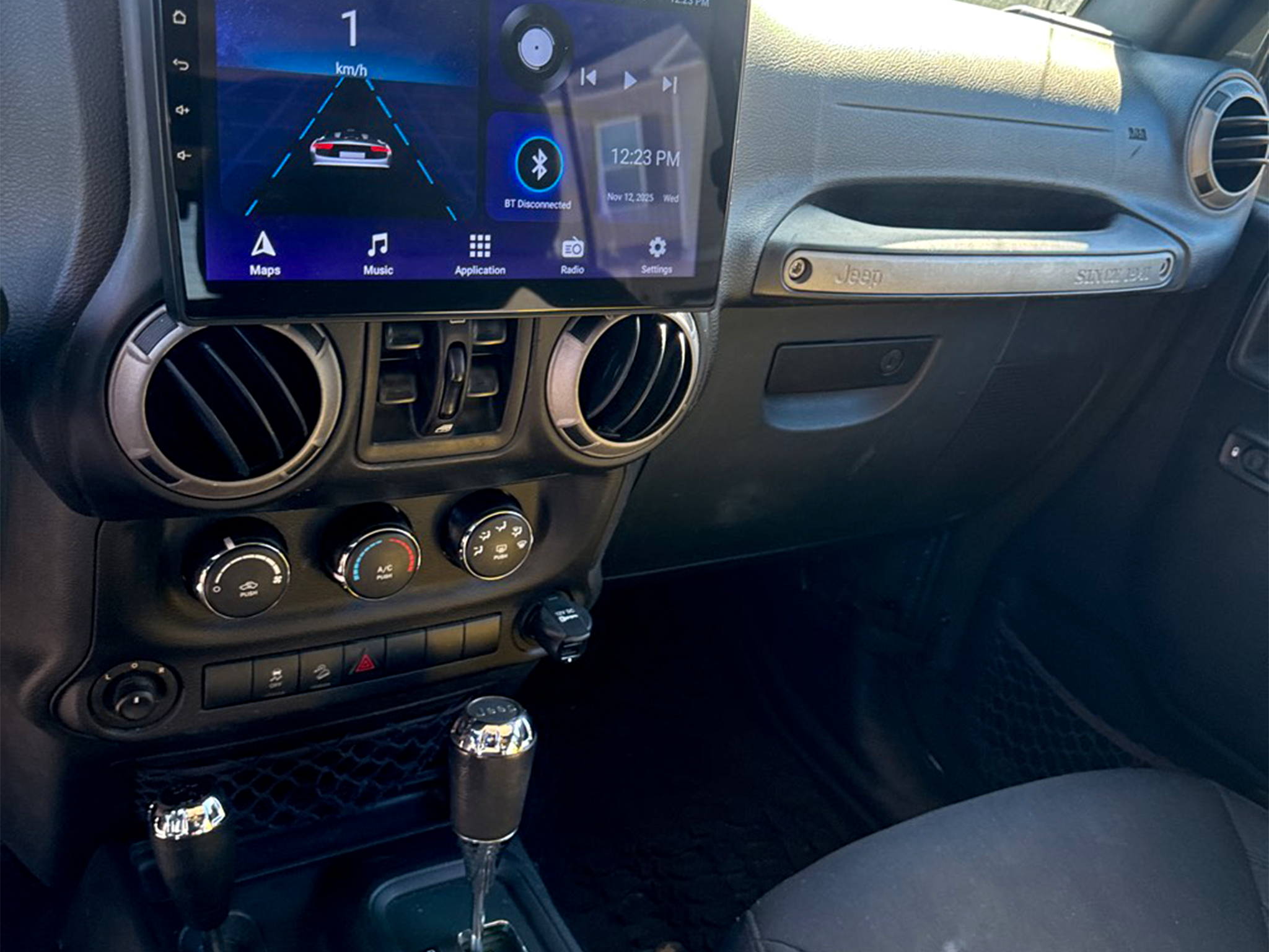 Jeep Wrangler Unlimited 4WD 4dr Willys Wheeler 2016