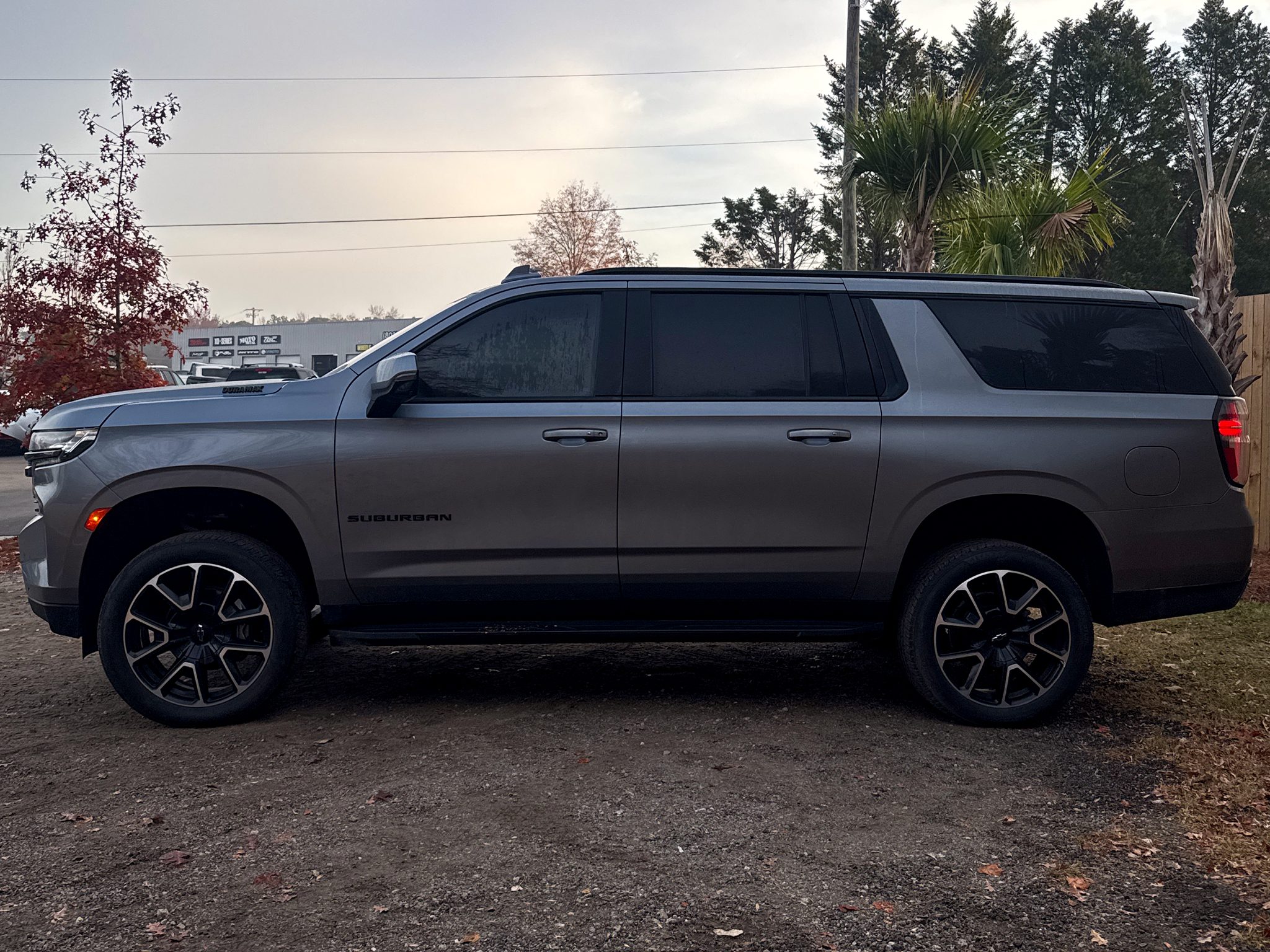 Chevrolet Suburban  2021