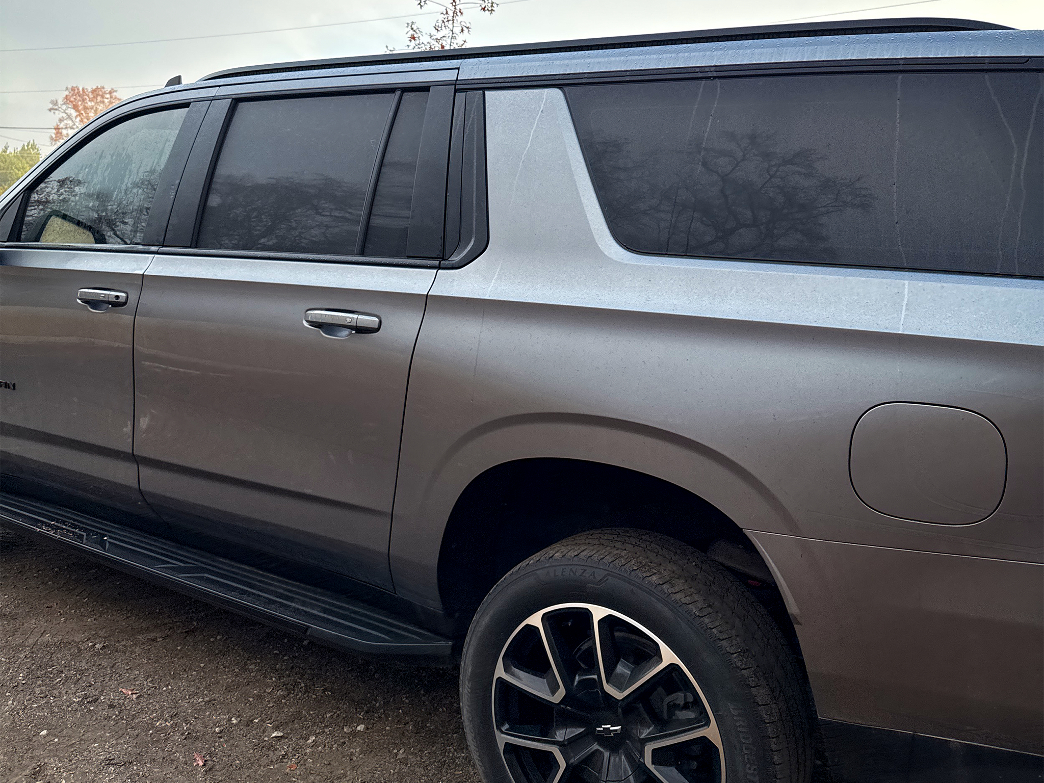 Chevrolet Suburban  2021