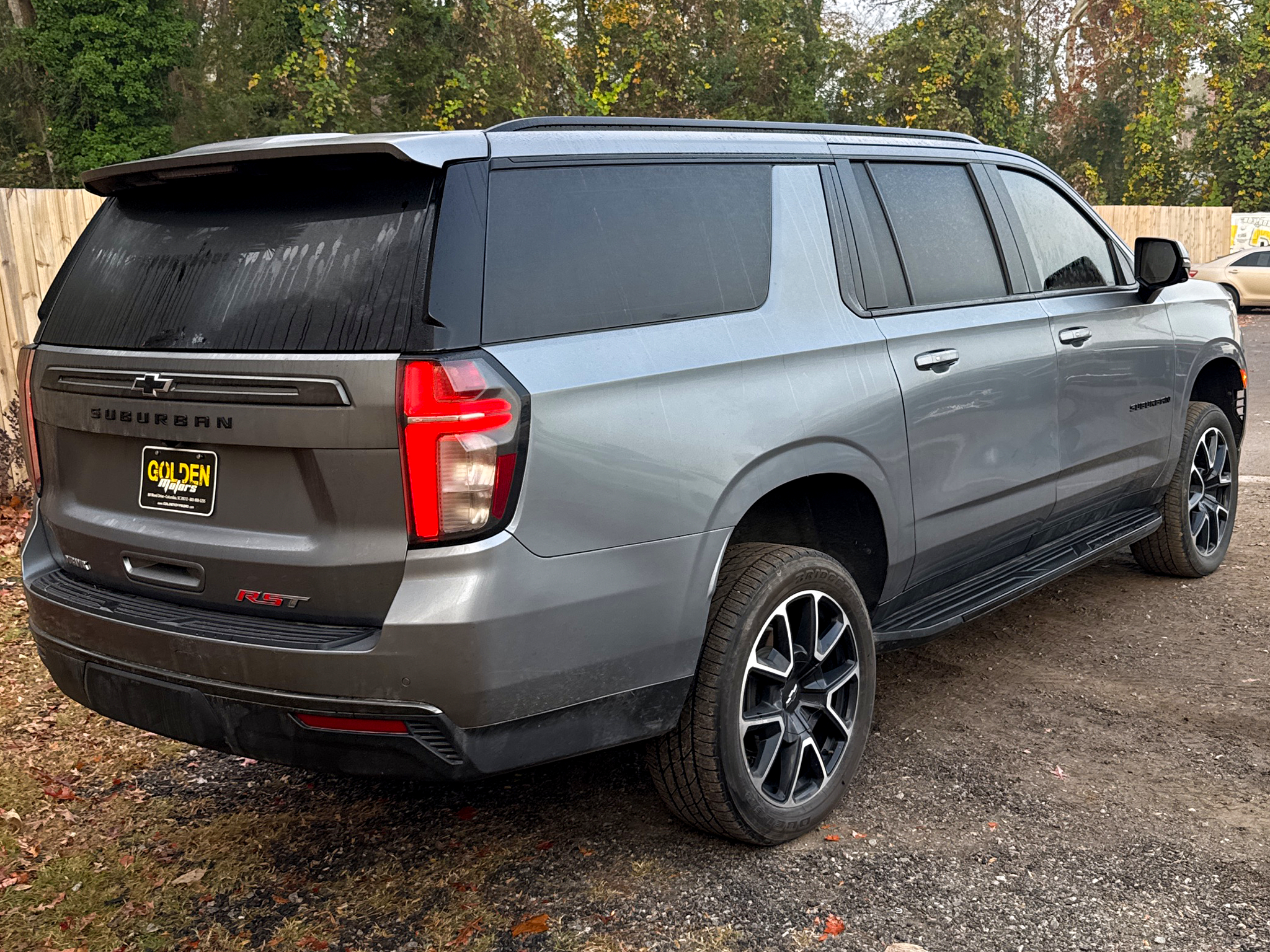 Chevrolet Suburban  2021