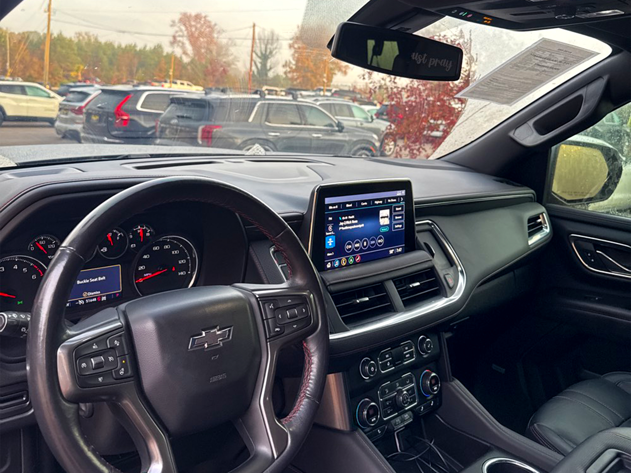 Chevrolet Suburban  2021