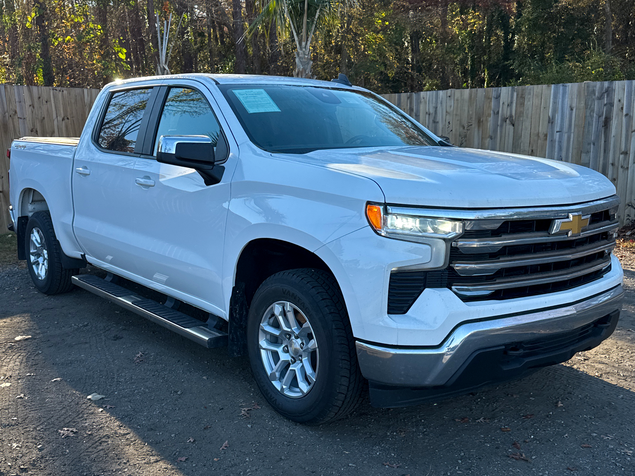 Chevrolet Silverado 1500 4WD Crew Cab 147" LT w/1LT 2023