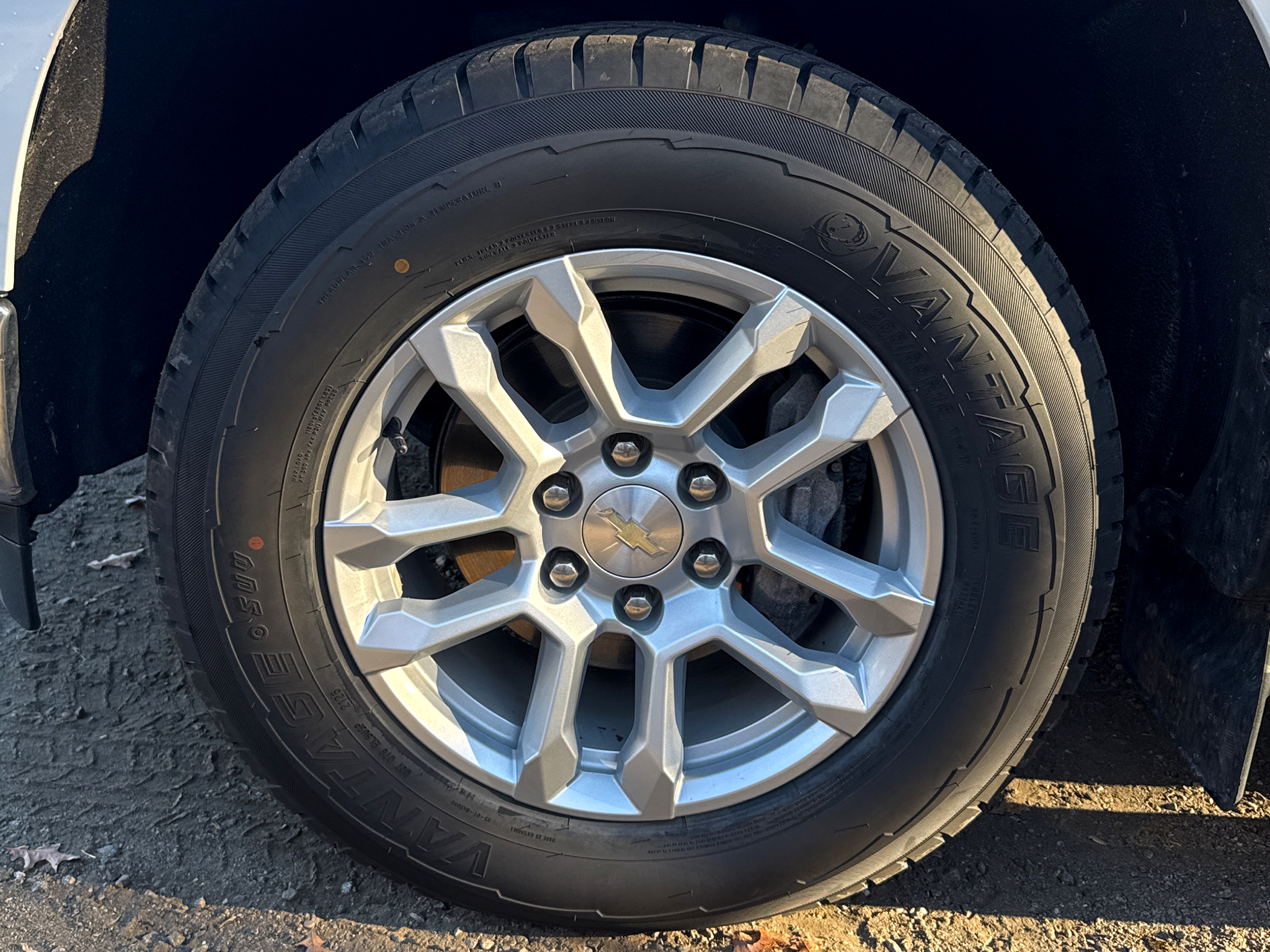 Chevrolet Silverado 1500 4WD Crew Cab 147" LT w/1LT 2023