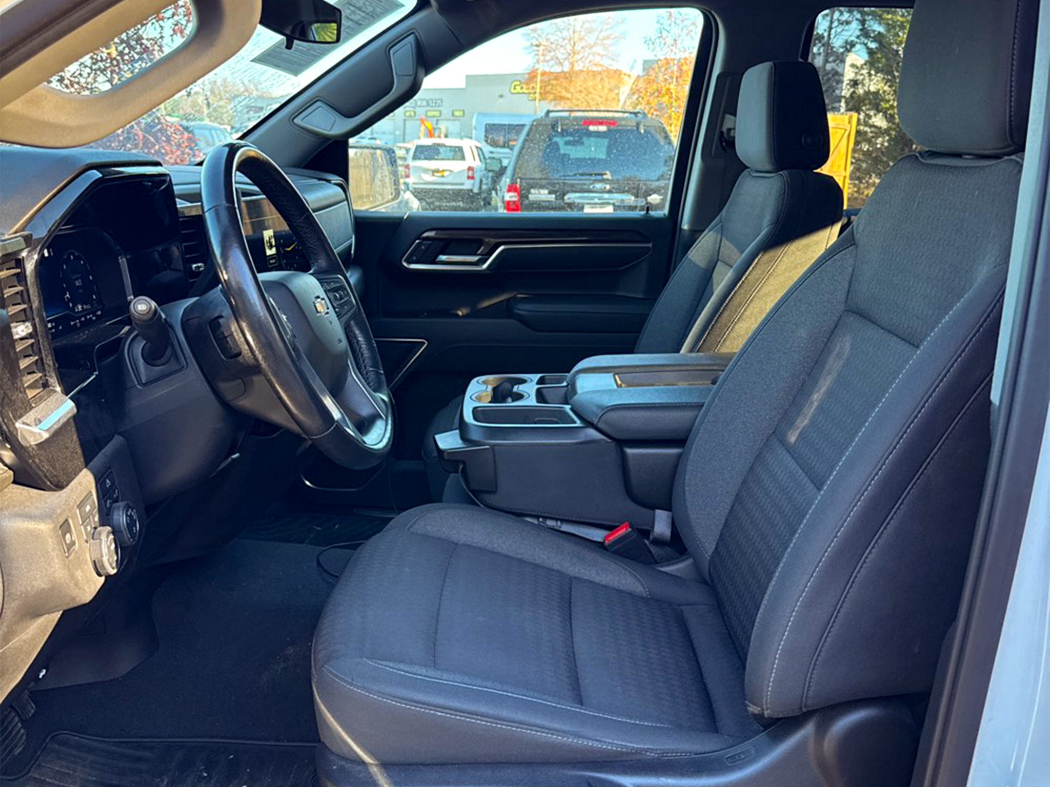 Chevrolet Silverado 1500 4WD Crew Cab 147" LT w/1LT 2023