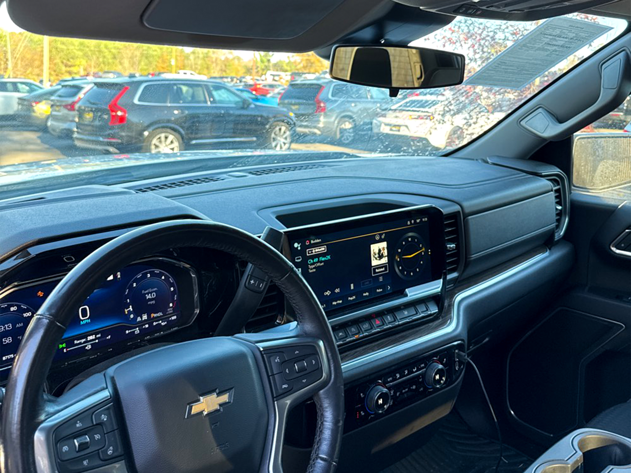 Chevrolet Silverado 1500 4WD Crew Cab 147" LT w/1LT 2023