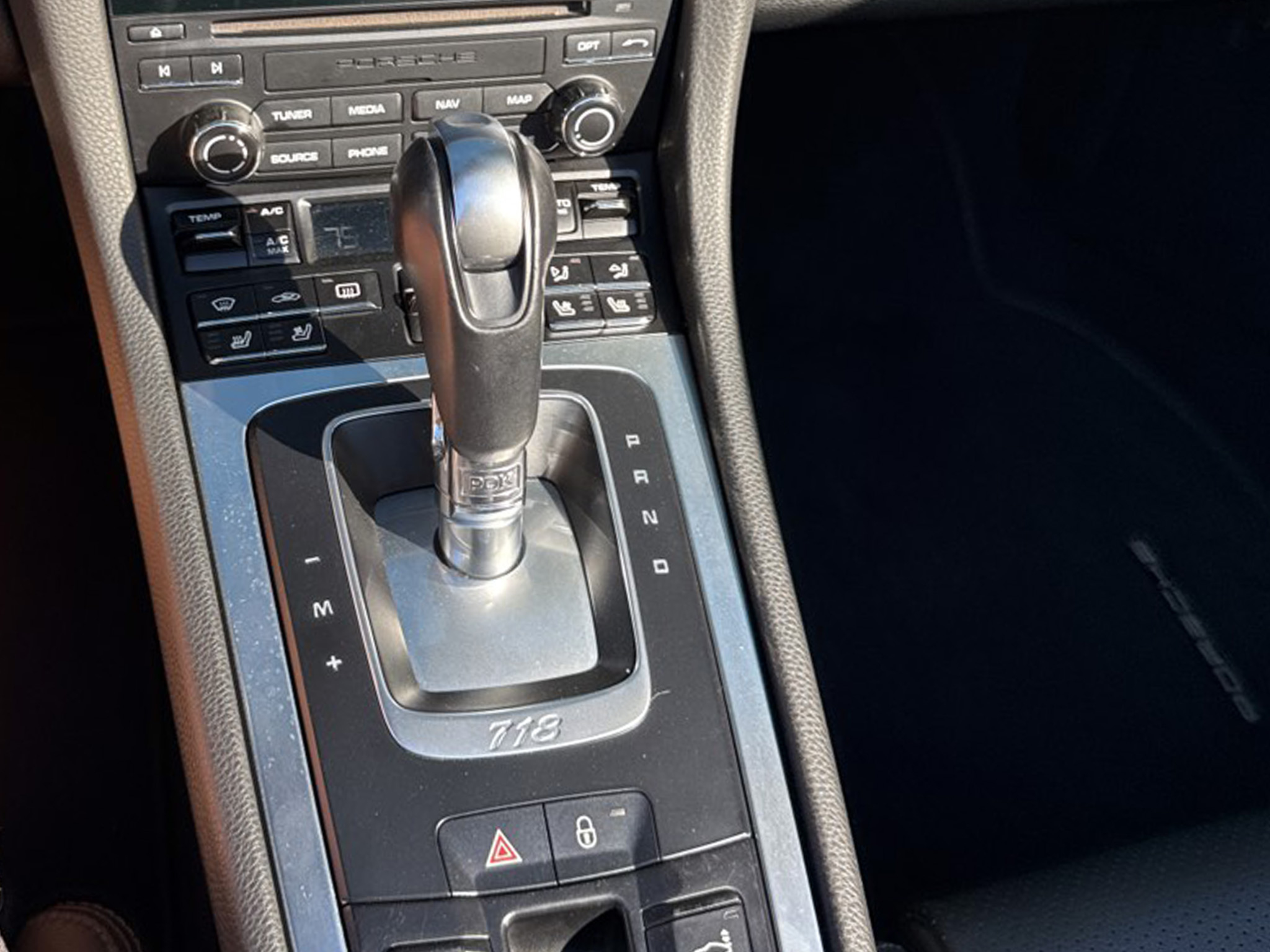 Porsche 718 Boxster Roadster 2017