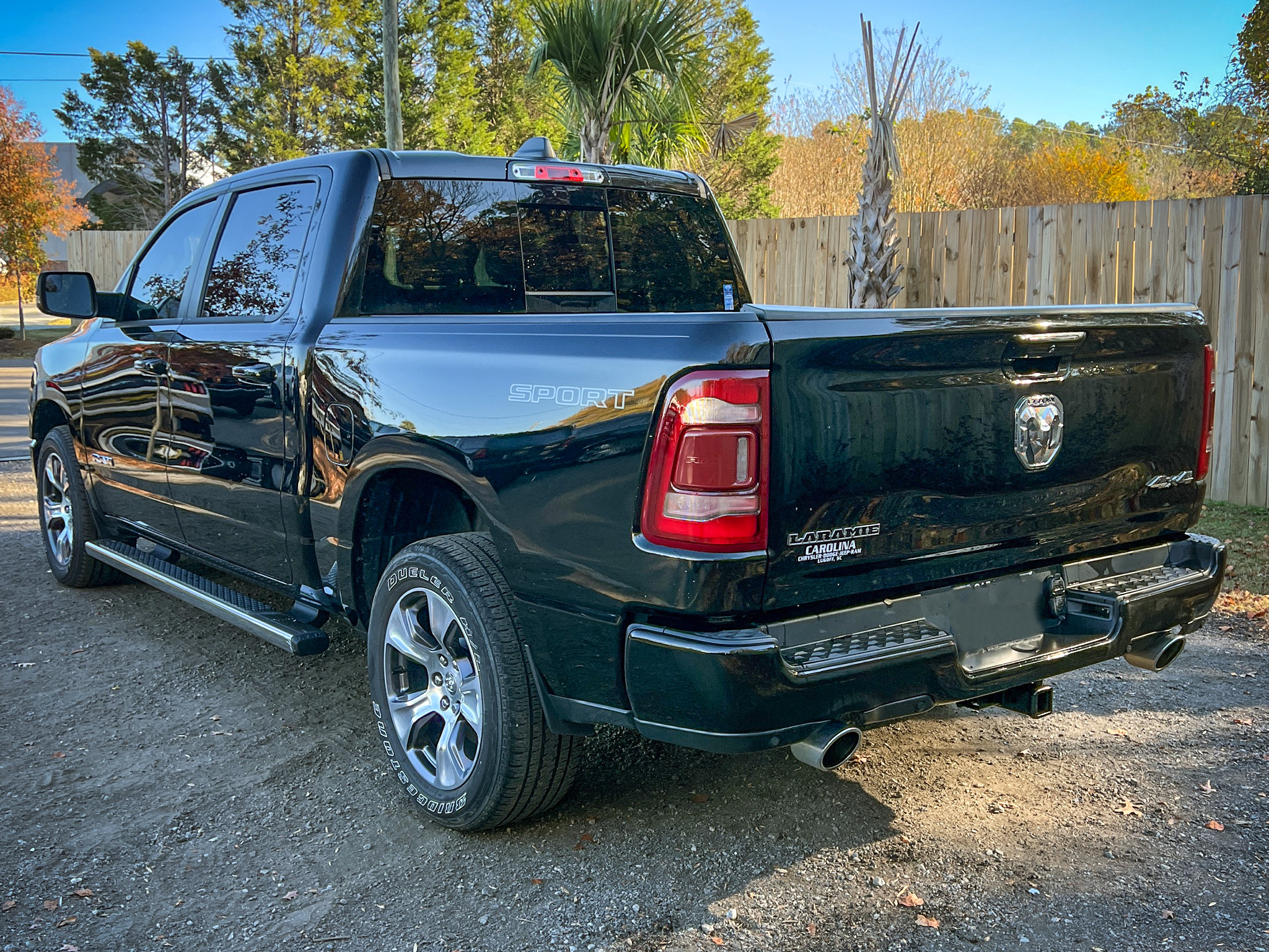 RAM 1500 Laramie 4x4 Crew Cab 5'7" Box 2023