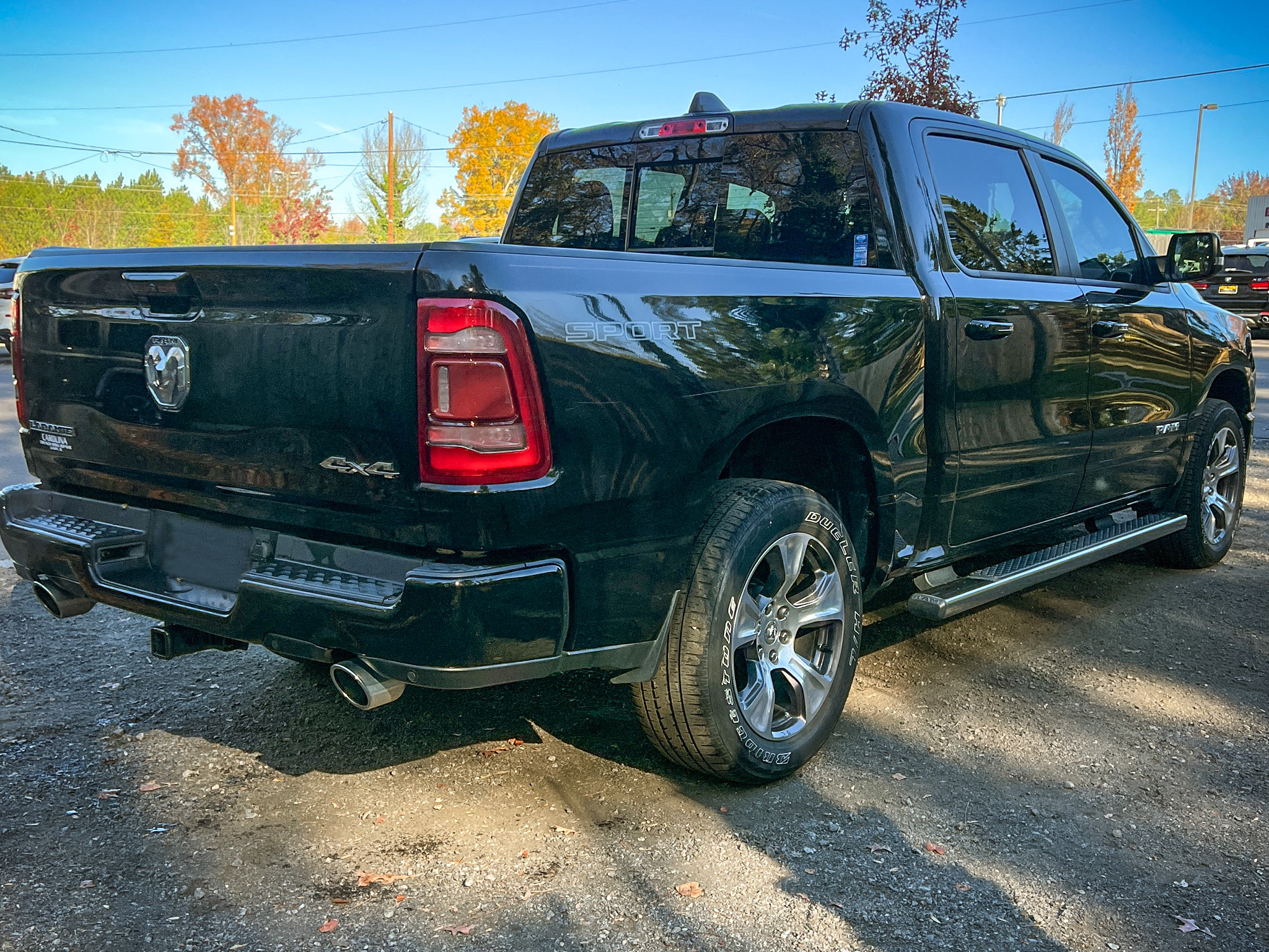 RAM 1500 Laramie 4x4 Crew Cab 5'7" Box 2023