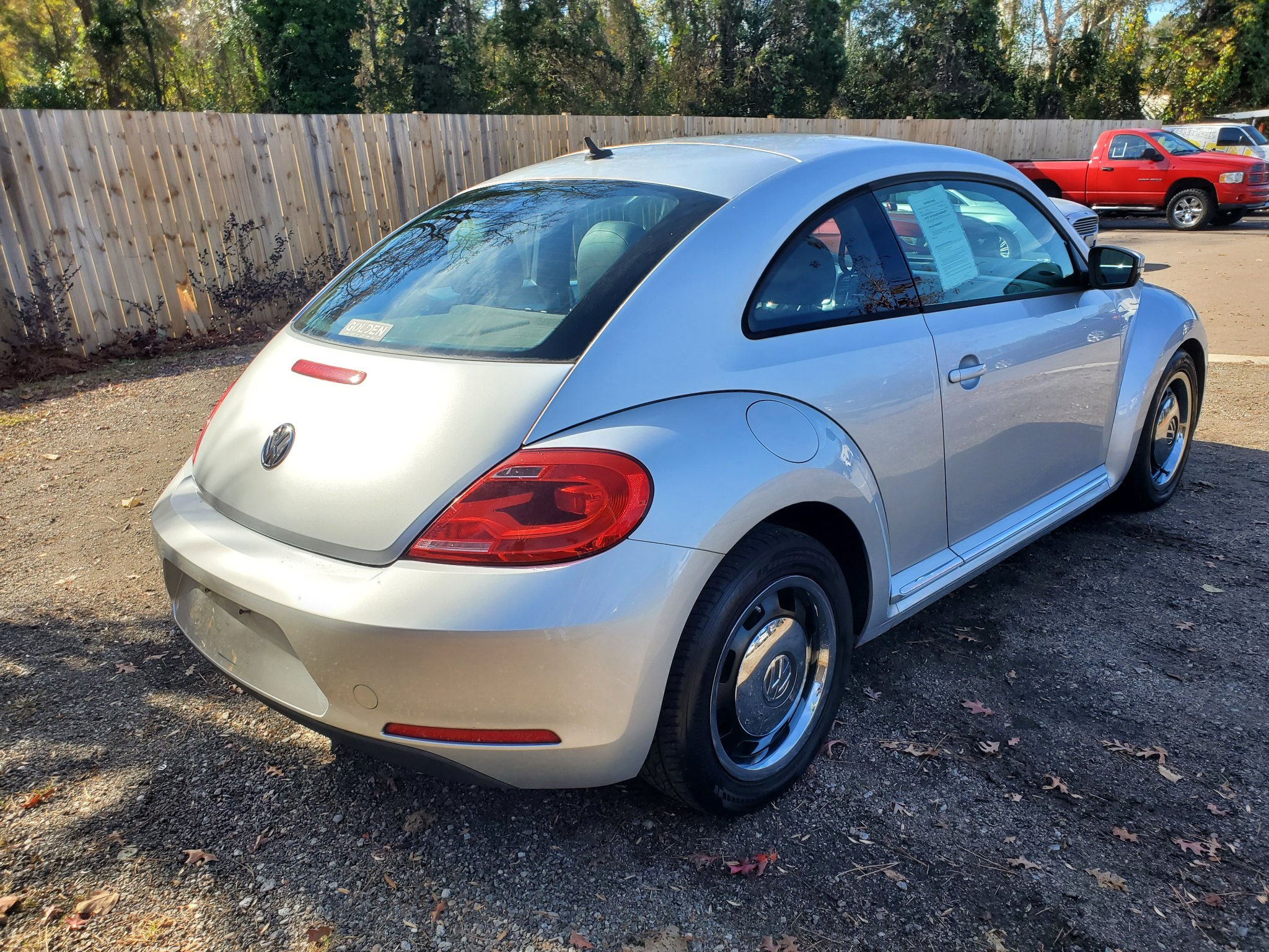 Volkswagen Beetle  2012