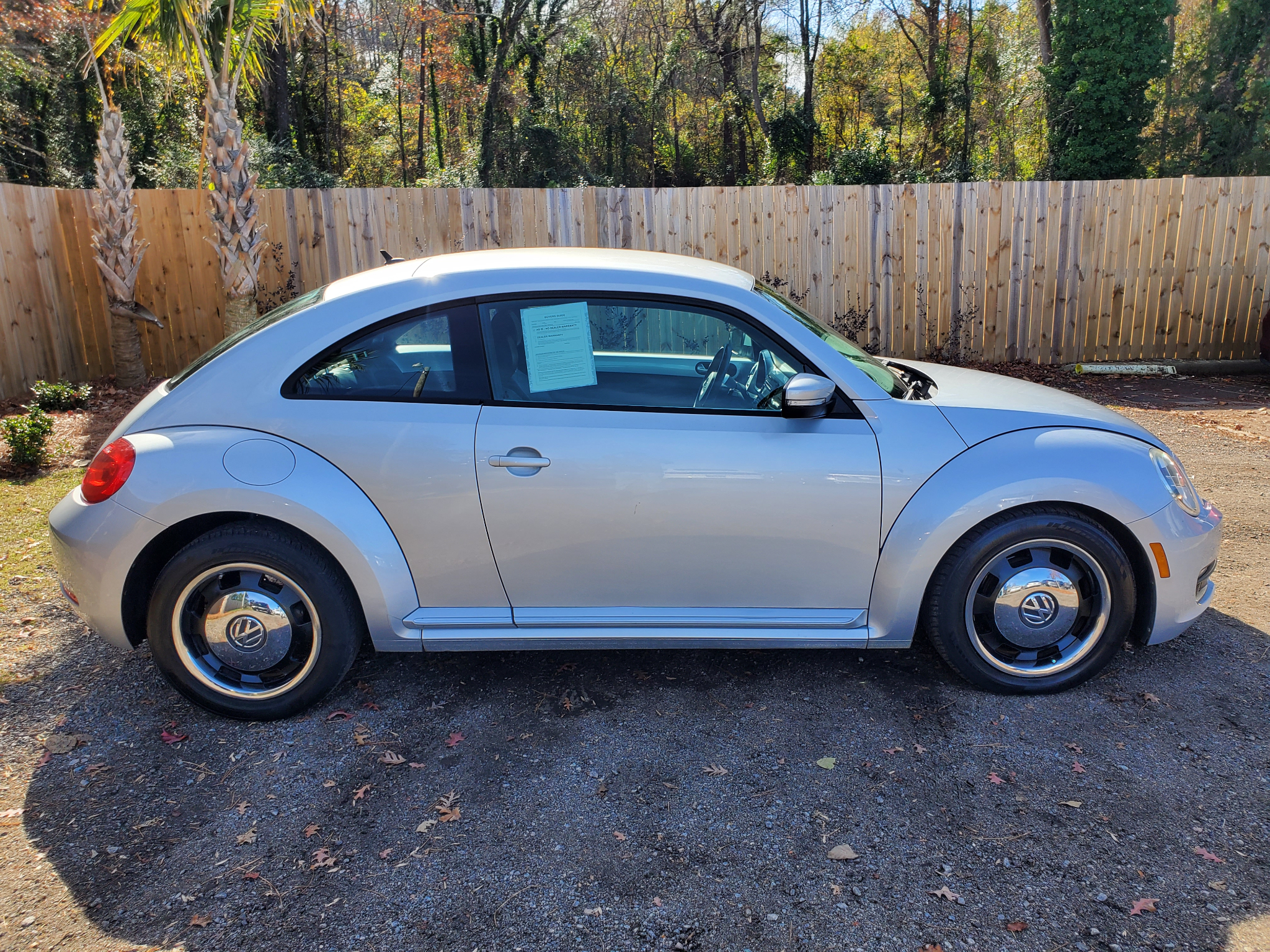 Volkswagen Beetle  2012