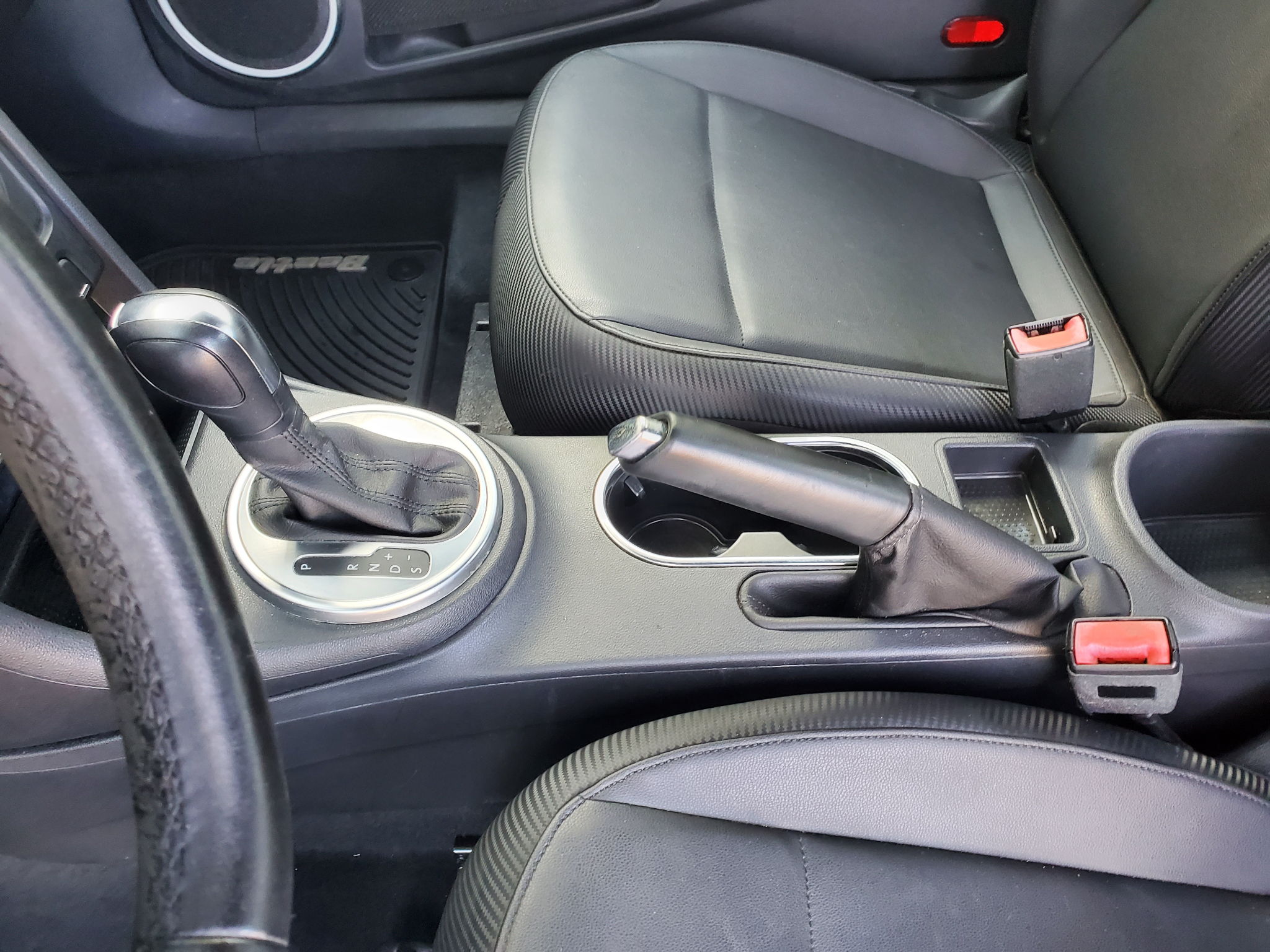 Volkswagen Beetle  2012