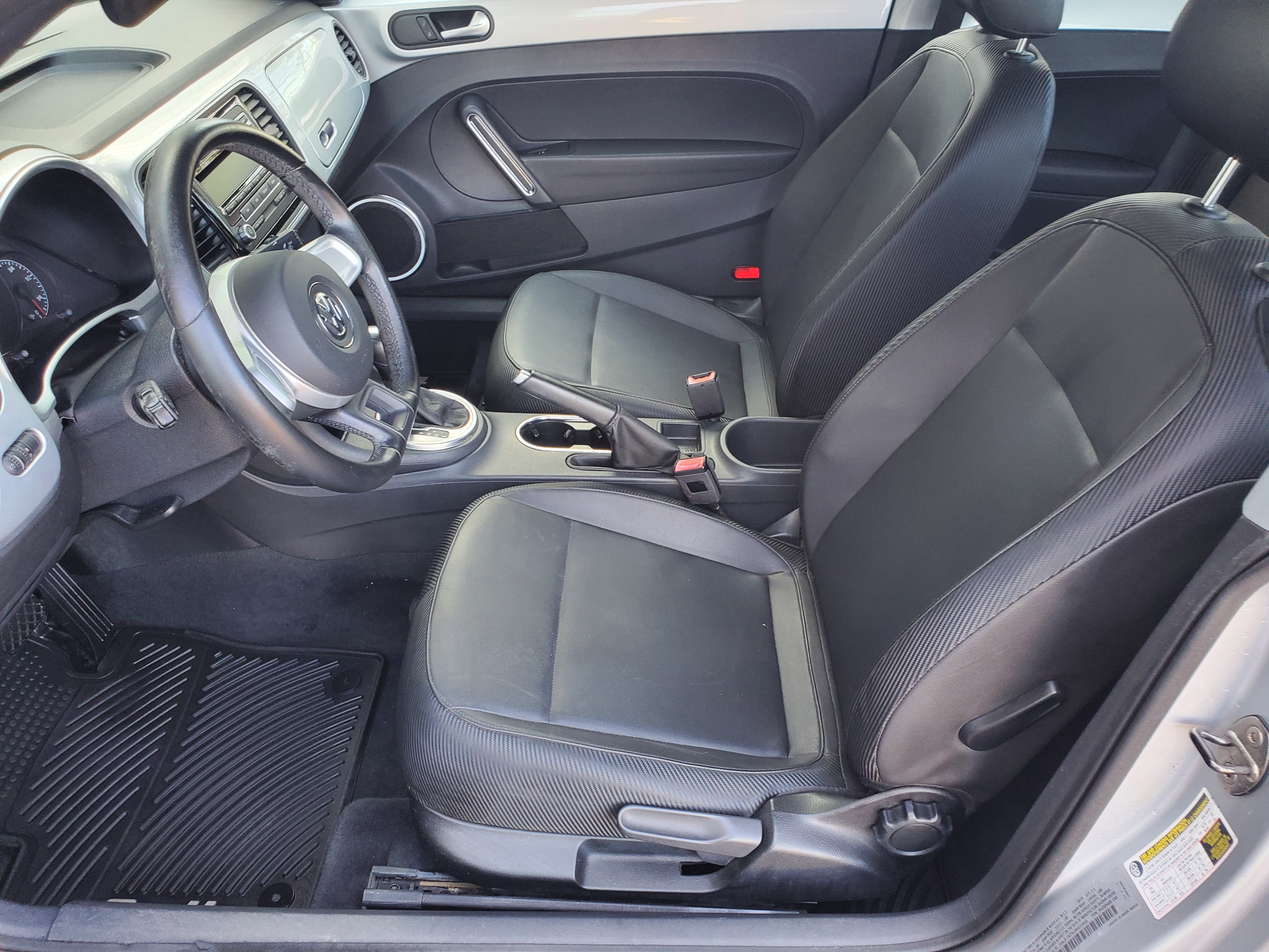 Volkswagen Beetle  2012