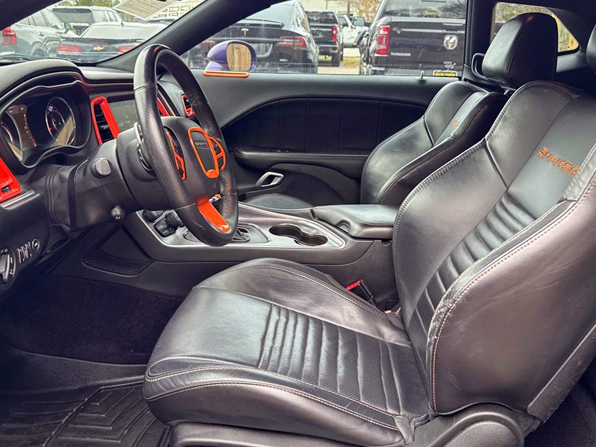 Dodge Challenger  2016