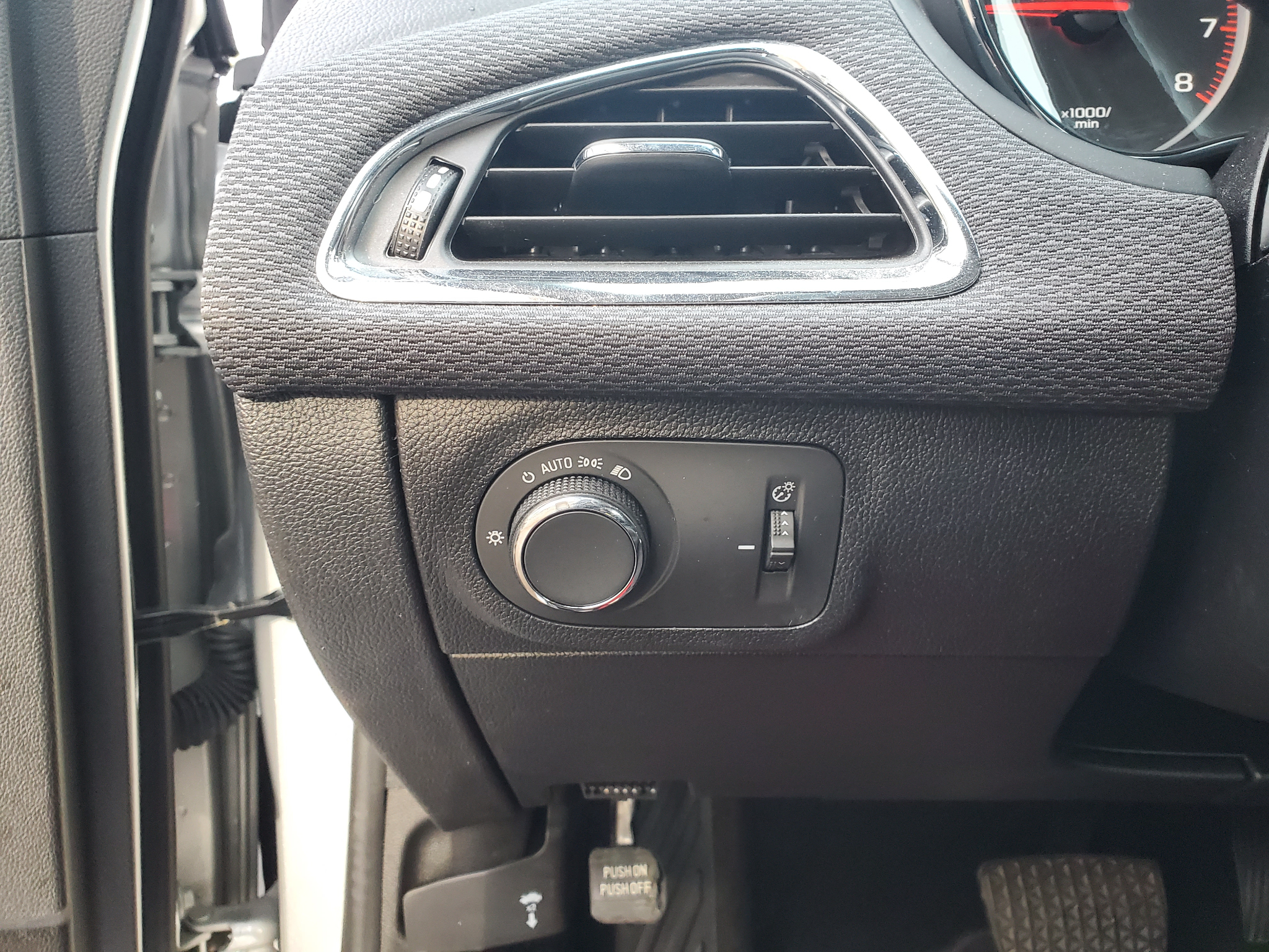 Chevrolet Cruze 4dr Sdn LS 2019