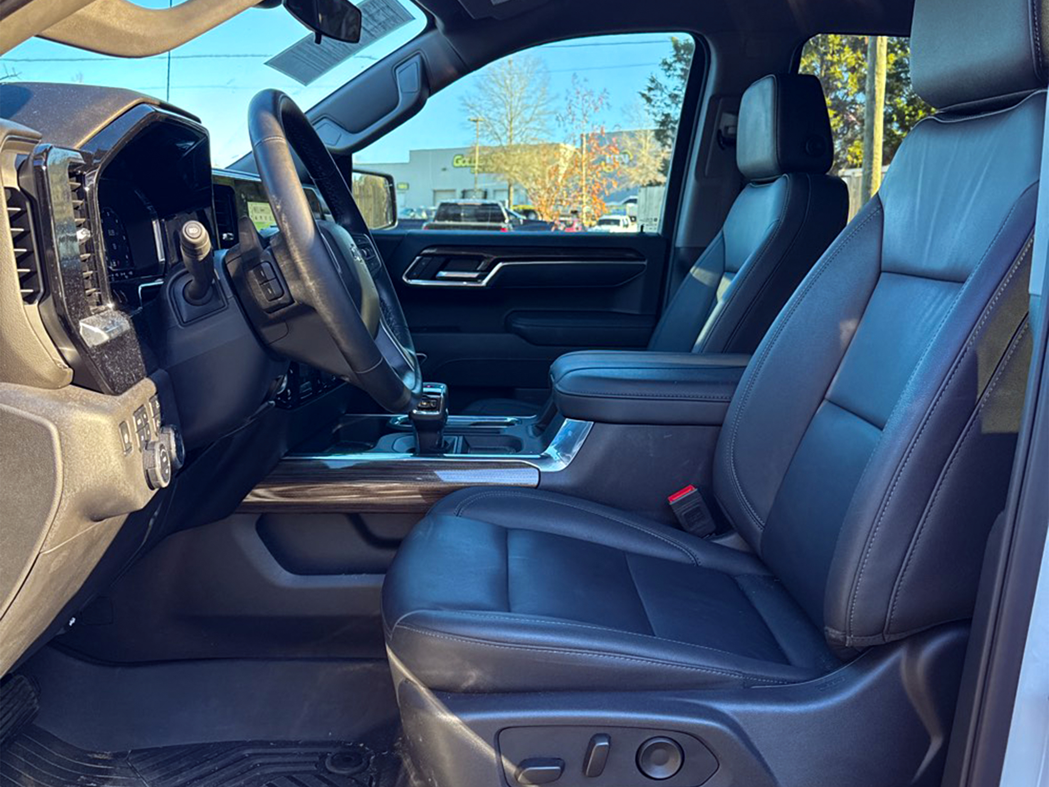 Chevrolet Silverado 1500  2025