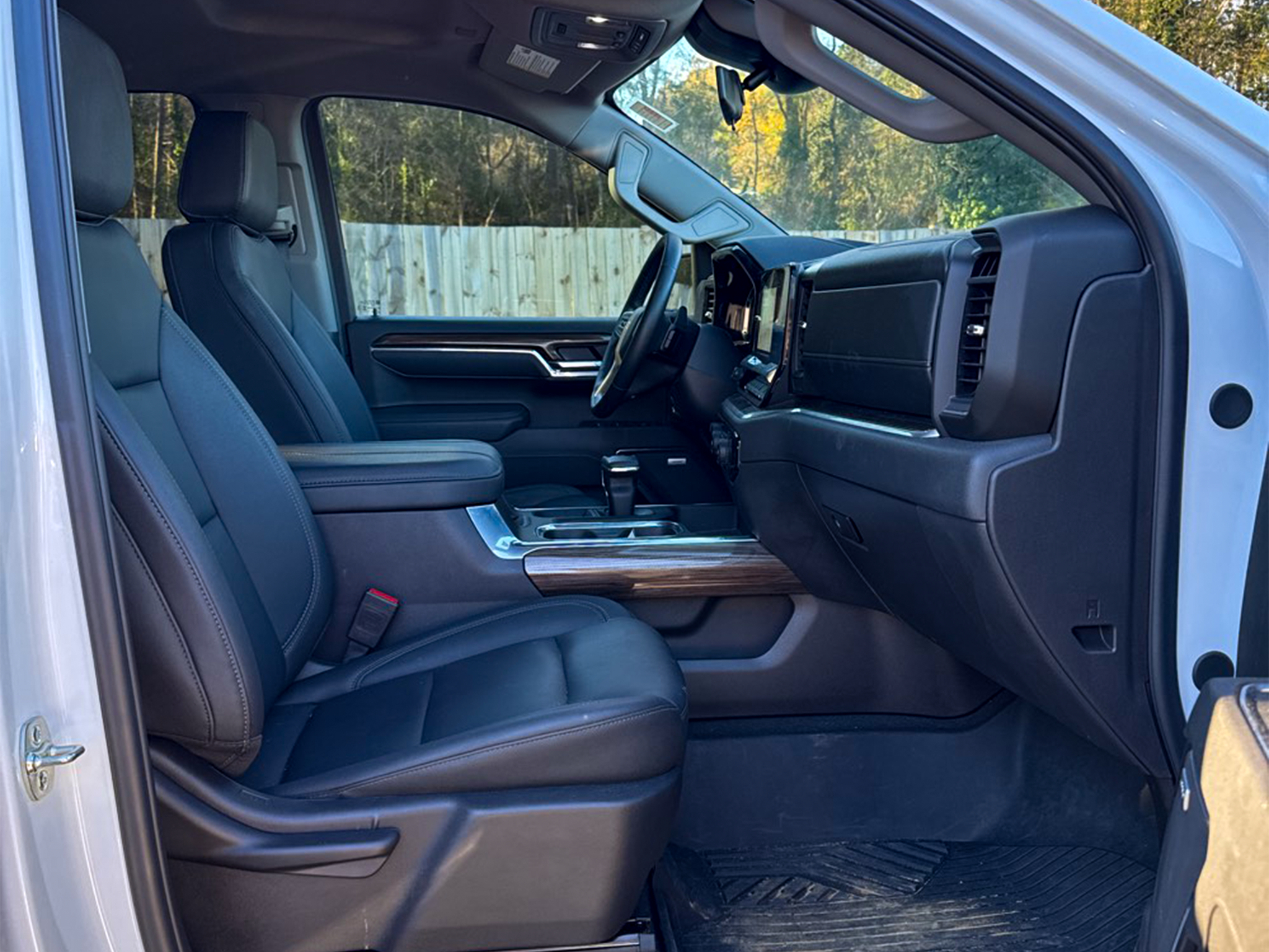 Chevrolet Silverado 1500  2025