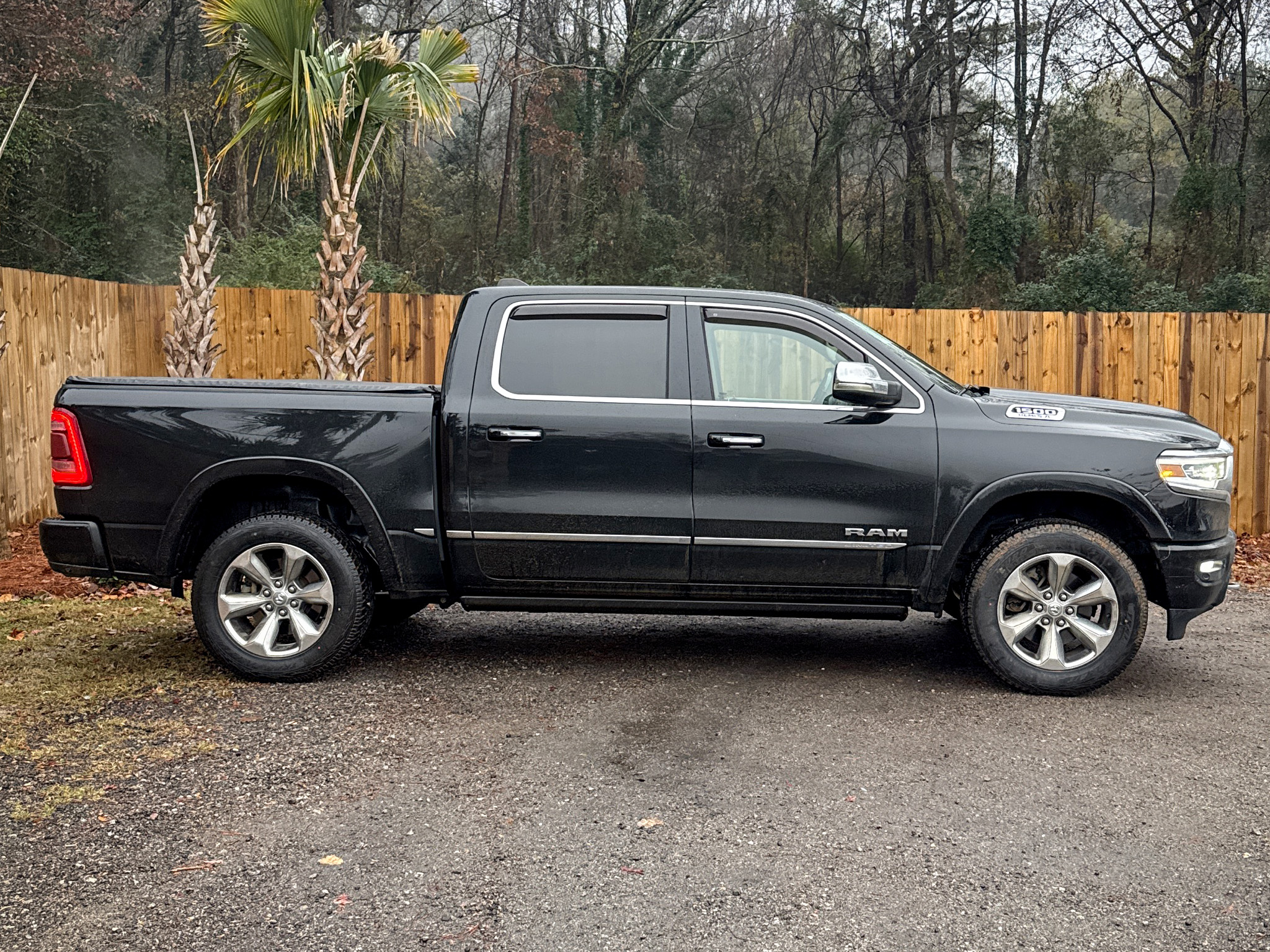 RAM 1500 Limited 4x4 Crew Cab 5'7" Box 2019