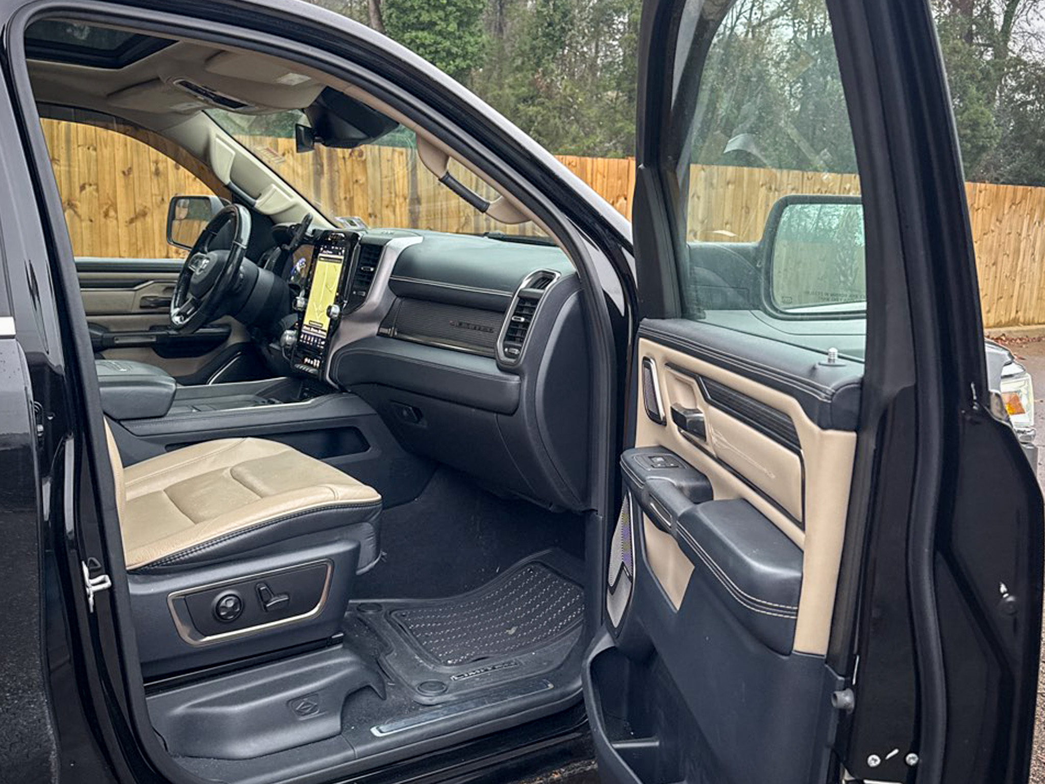 RAM 1500 Limited 4x4 Crew Cab 5'7" Box 2019