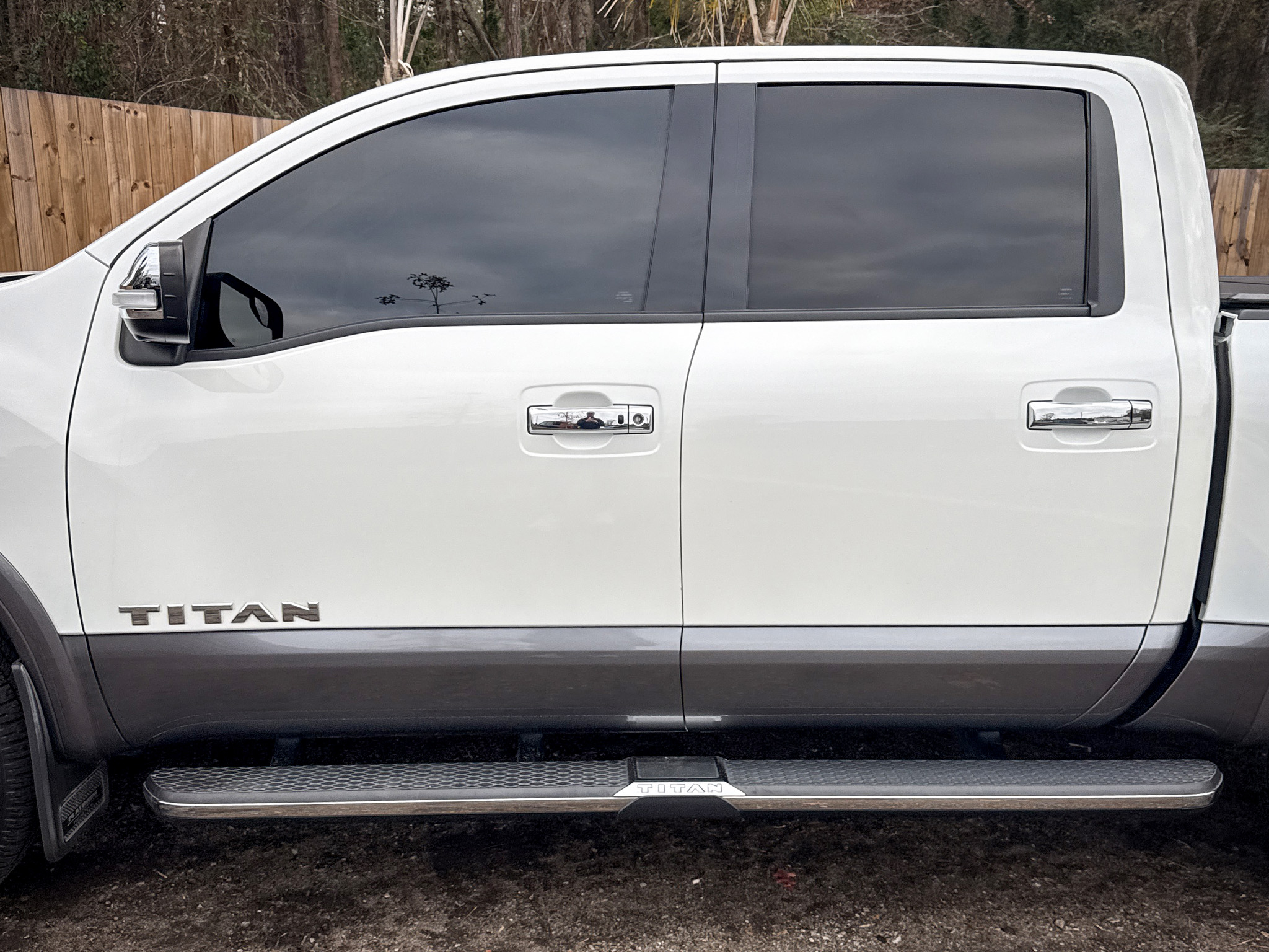 Nissan Titan 4x4 Crew Cab Platinum Reserve 2023