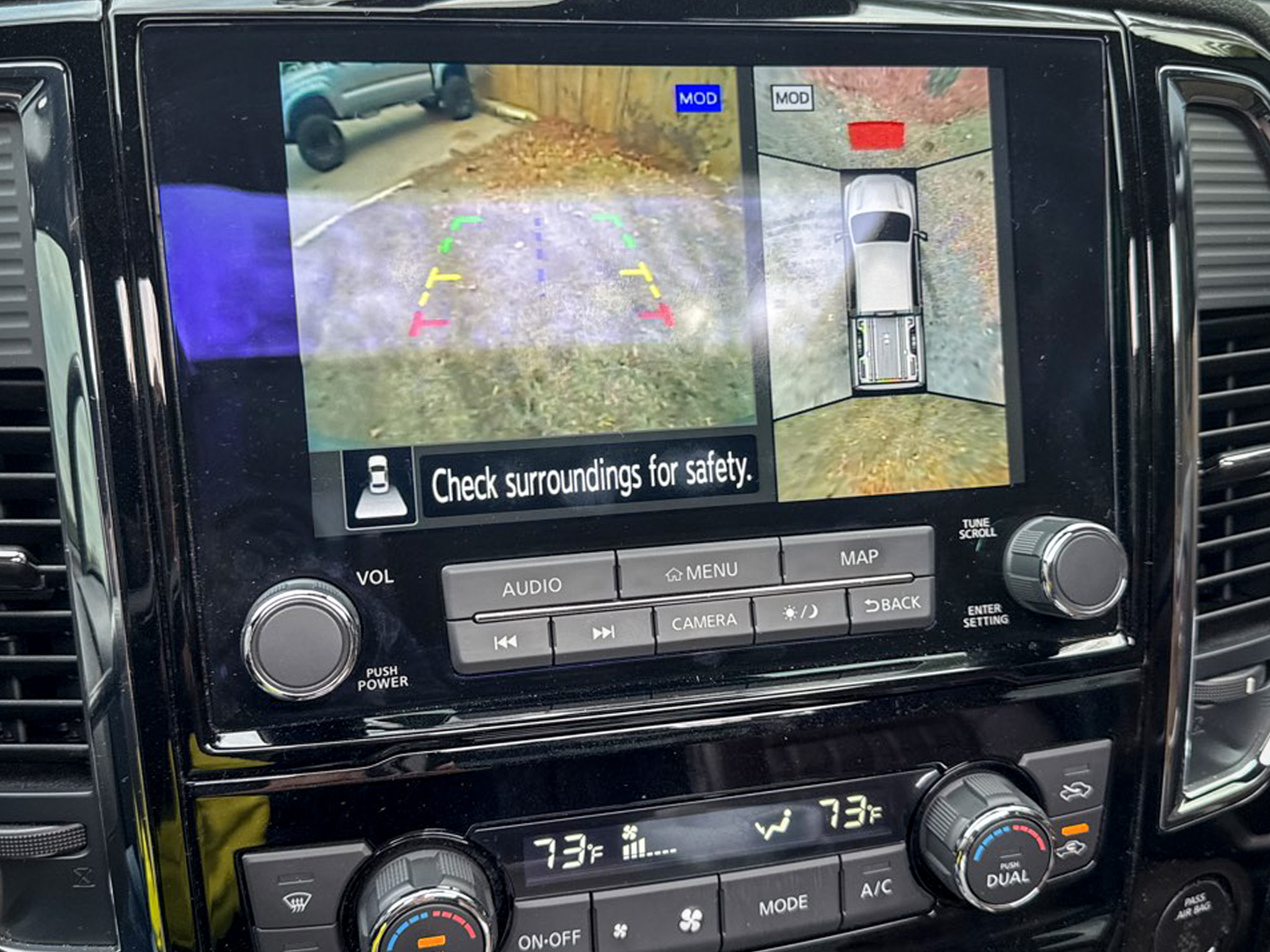 Nissan Titan 4x4 Crew Cab Platinum Reserve 2023