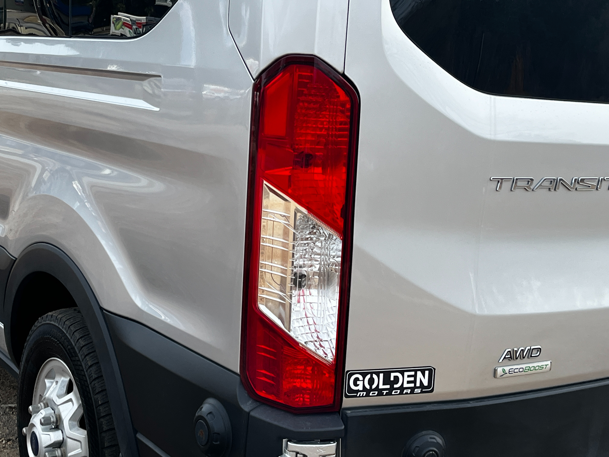 Ford Transit Passenger Wagon  2023