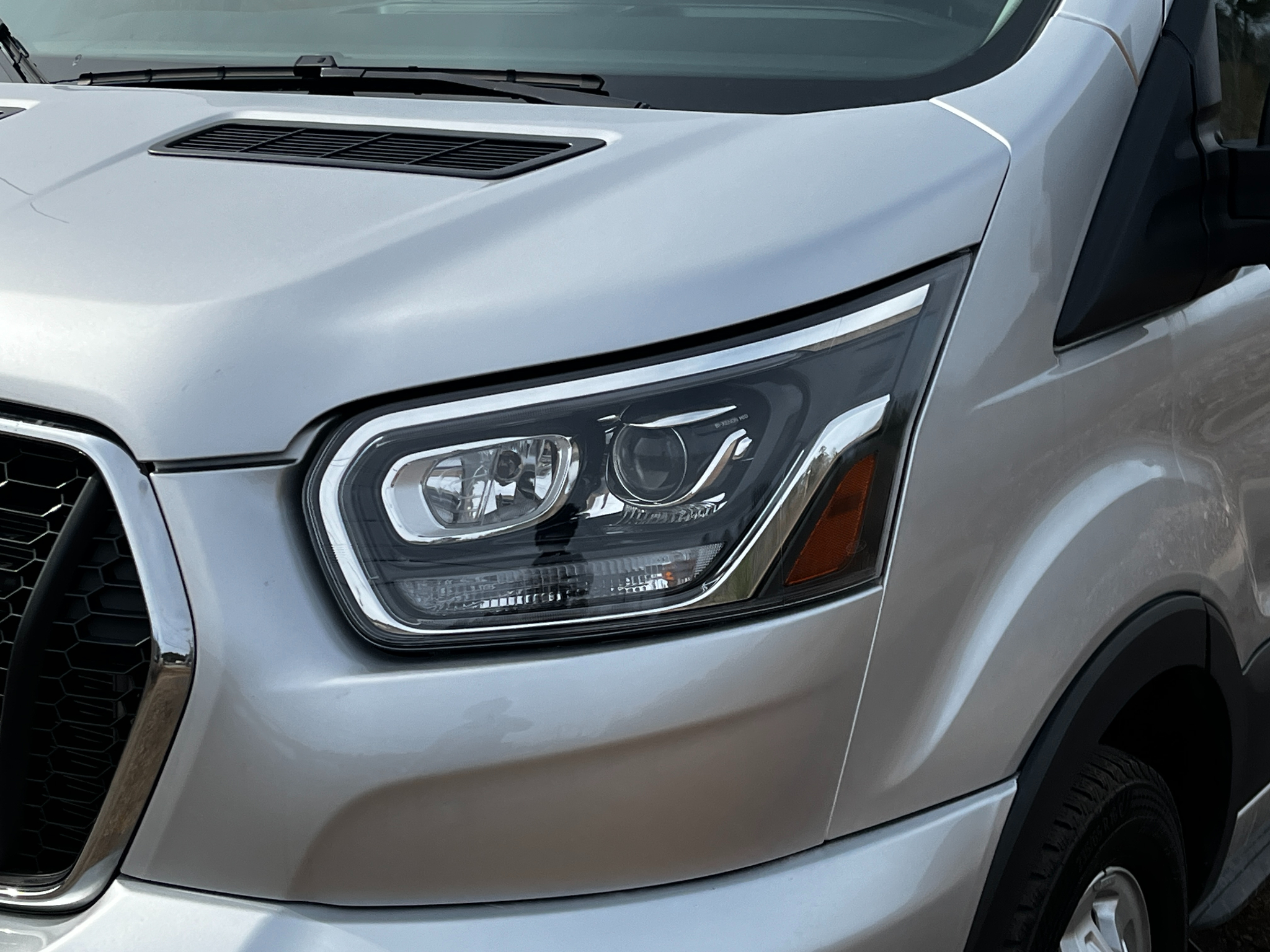 Ford Transit Passenger Wagon  2023