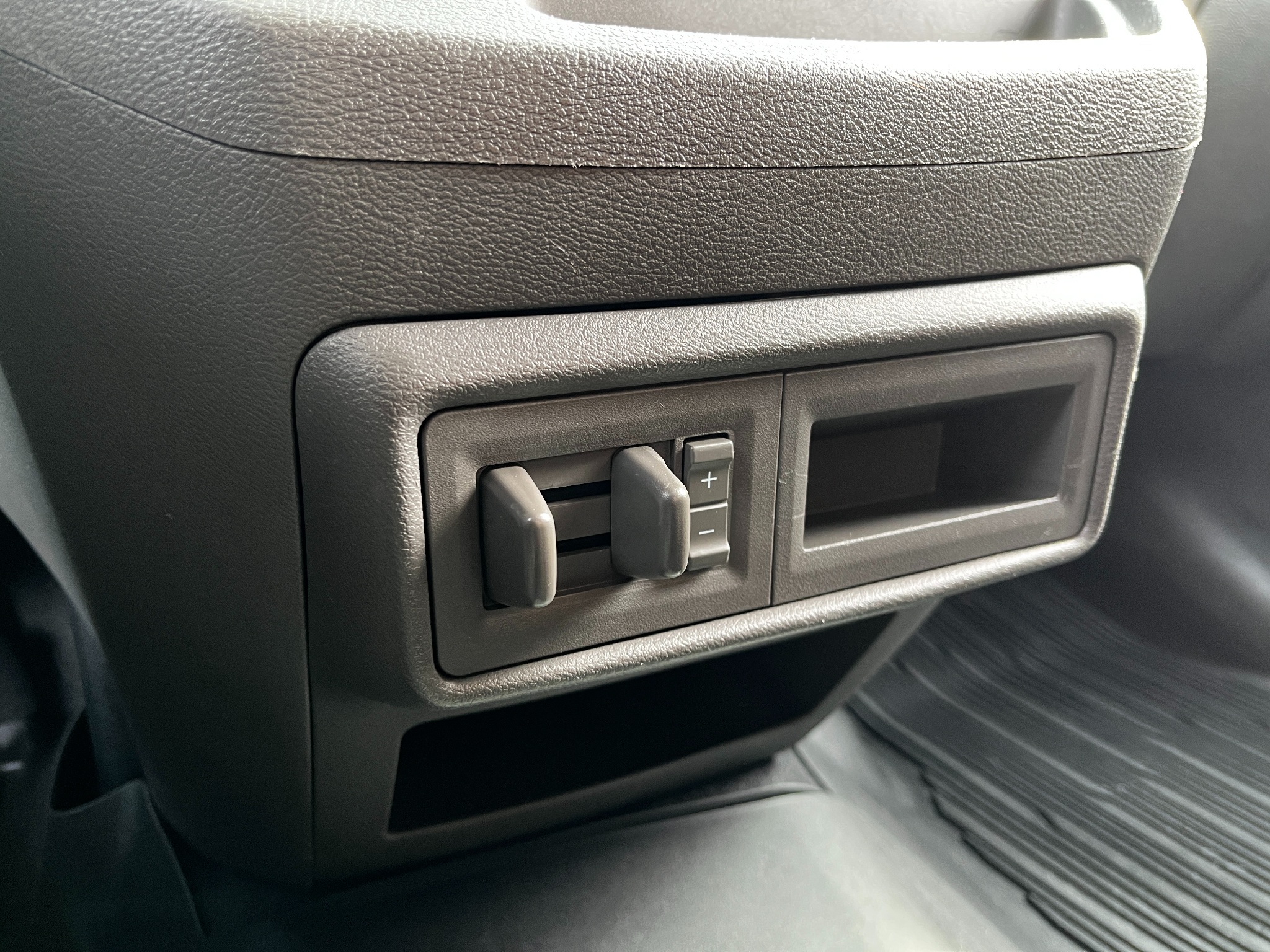 Ford Transit Passenger Wagon  2023