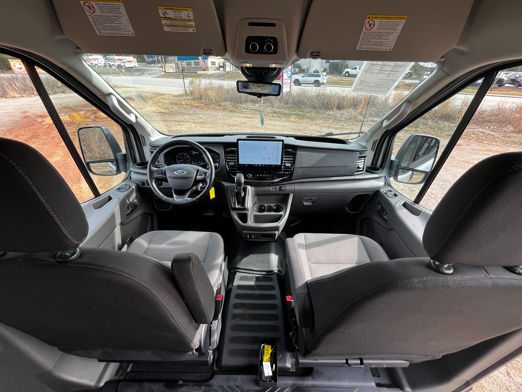 Ford Transit Passenger Wagon  2023