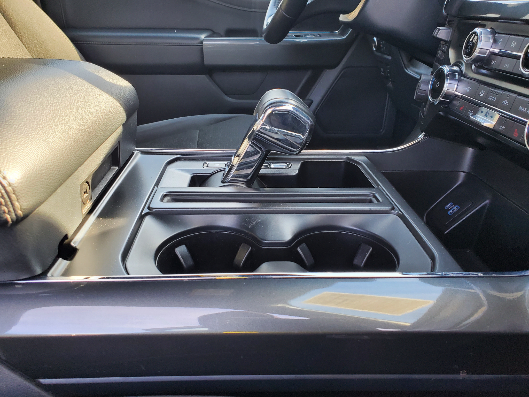 Ford F-150 XLT 4WD SuperCrew 5.5' Box 2022