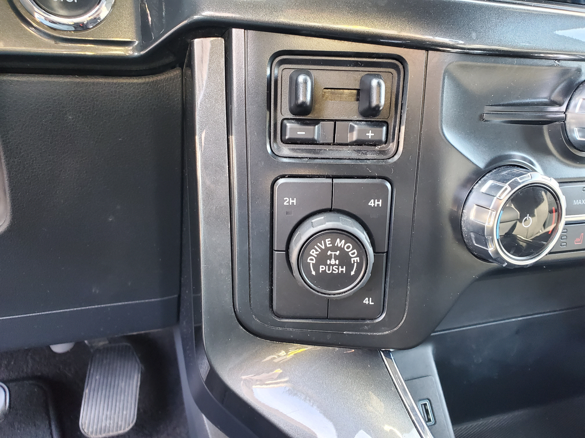 Ford F-150 XLT 4WD SuperCrew 5.5' Box 2022