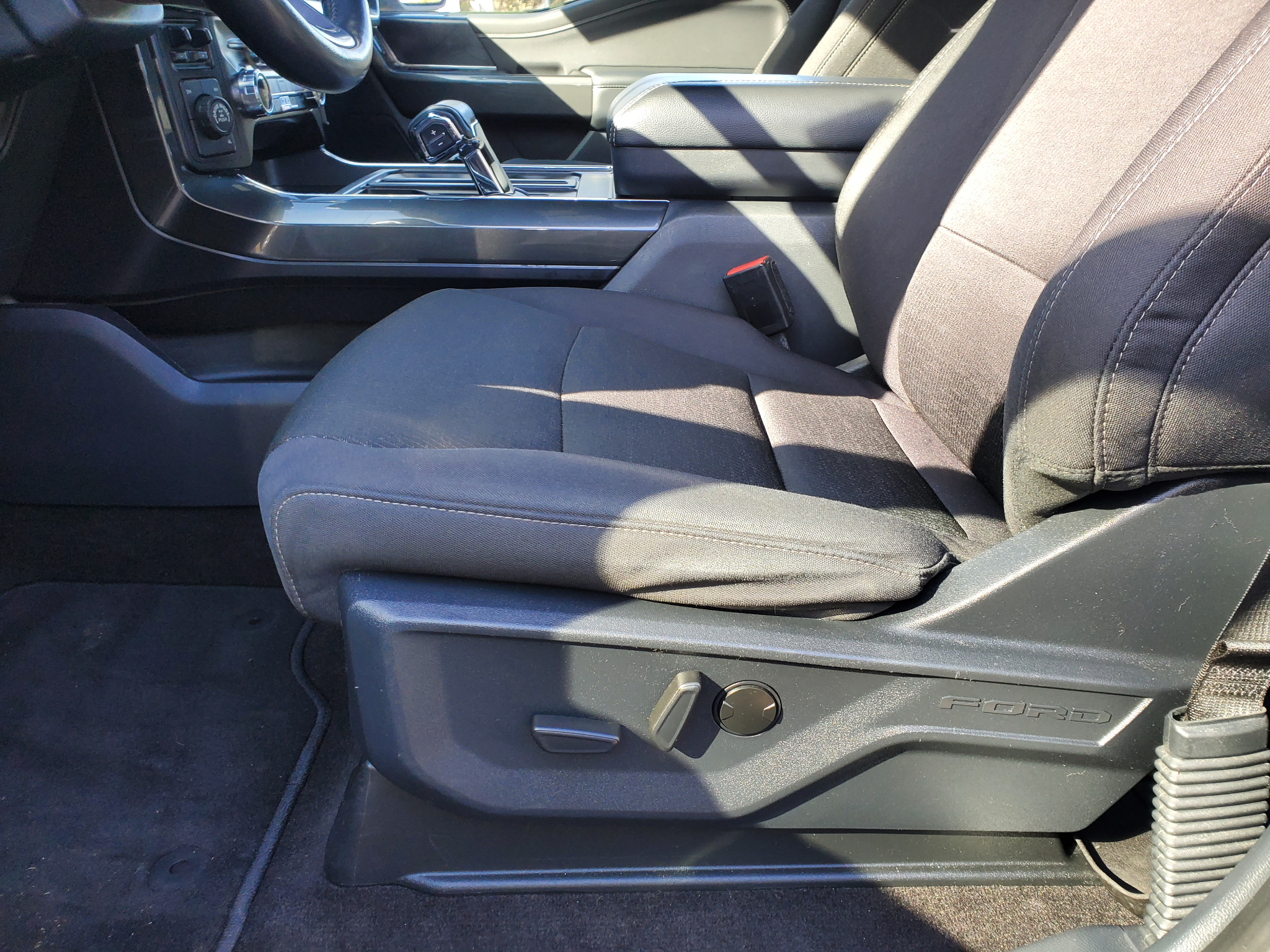 Ford F-150 XLT 4WD SuperCrew 5.5' Box 2022