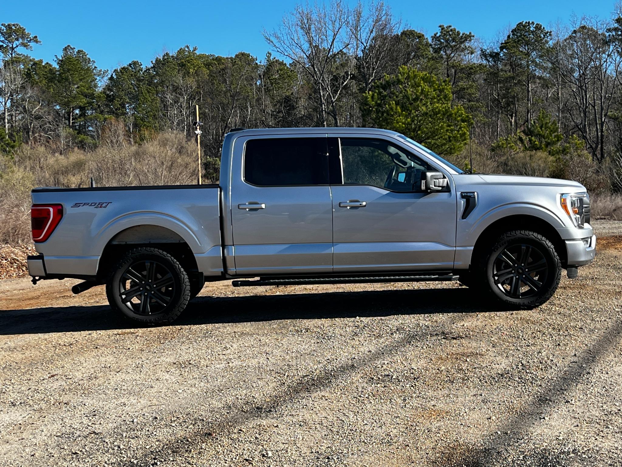 Ford F-150 XLT 4WD SuperCrew 5.5' Box 2022