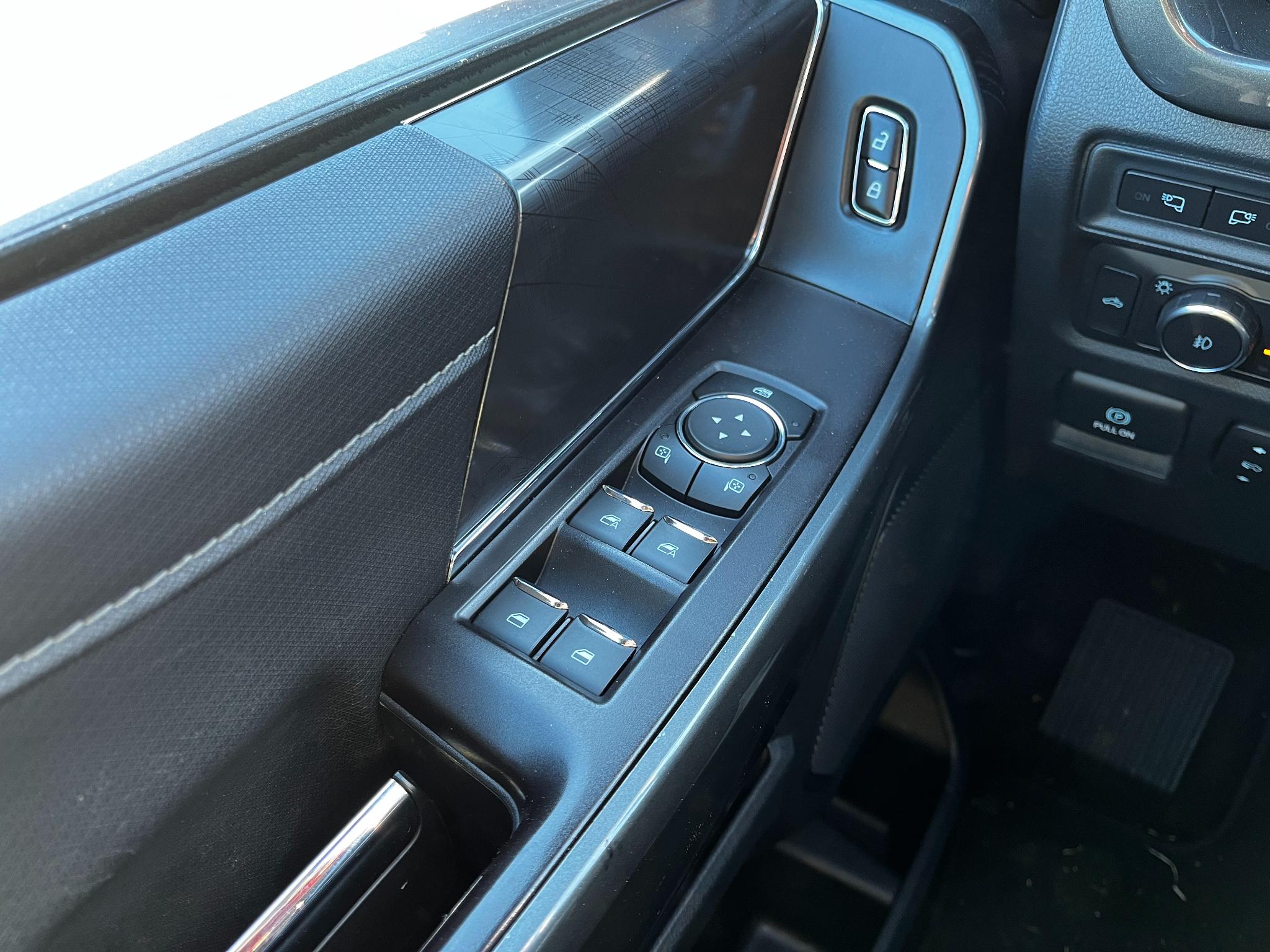 Ford F-150 XLT 4WD SuperCrew 5.5' Box 2022