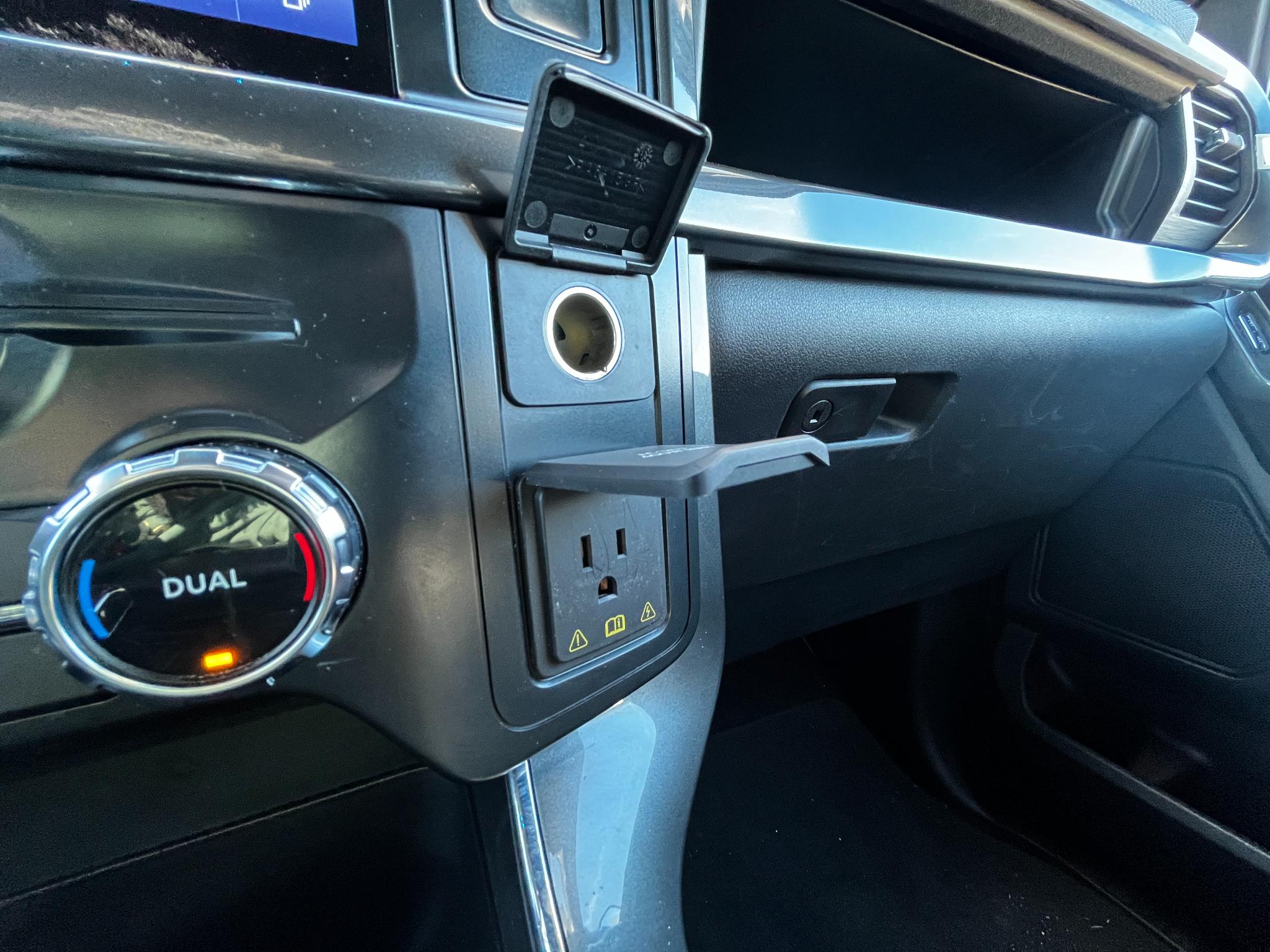 Ford F-150 XLT 4WD SuperCrew 5.5' Box 2022