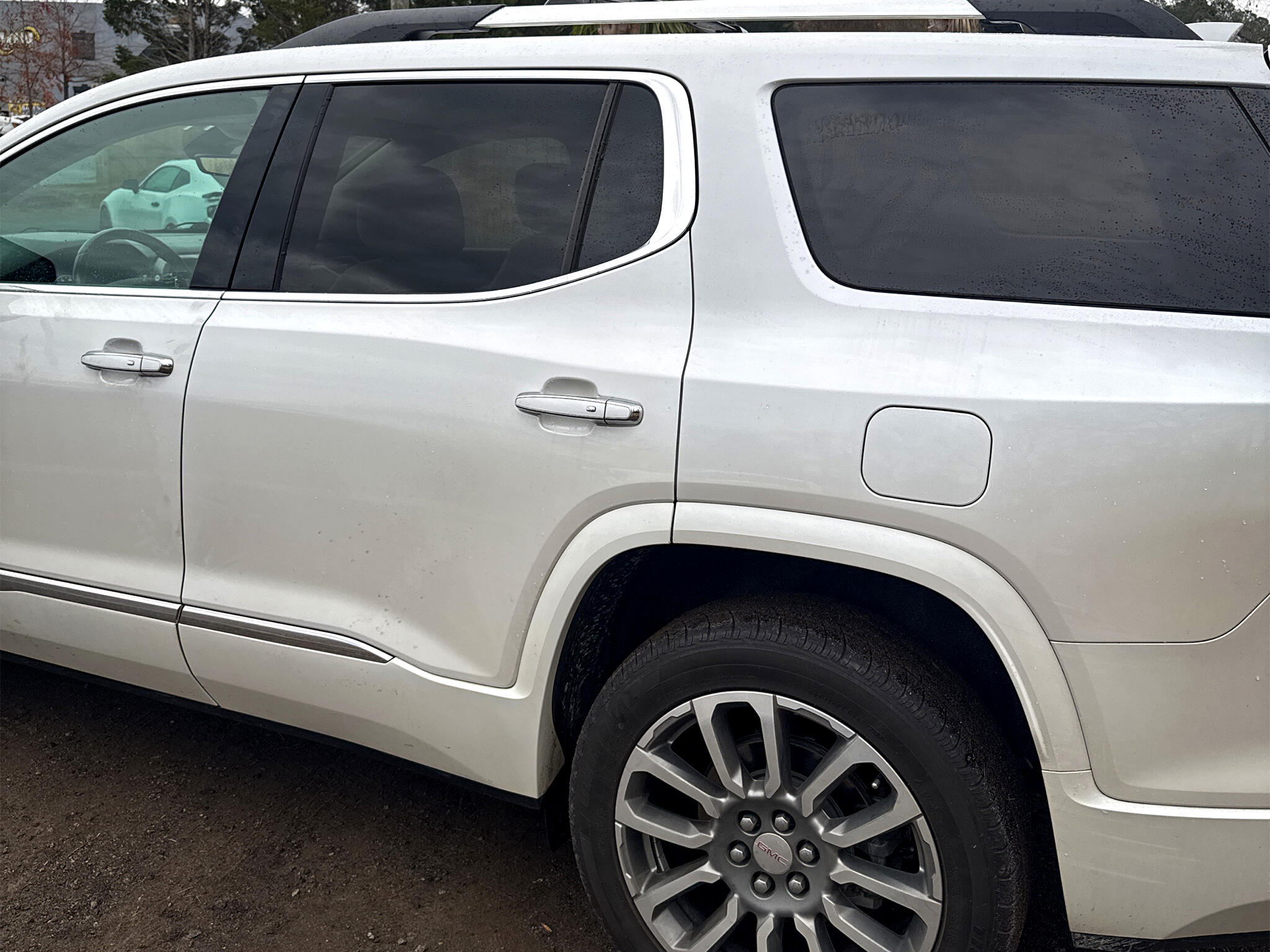 GMC Acadia FWD 4dr Denali 2021