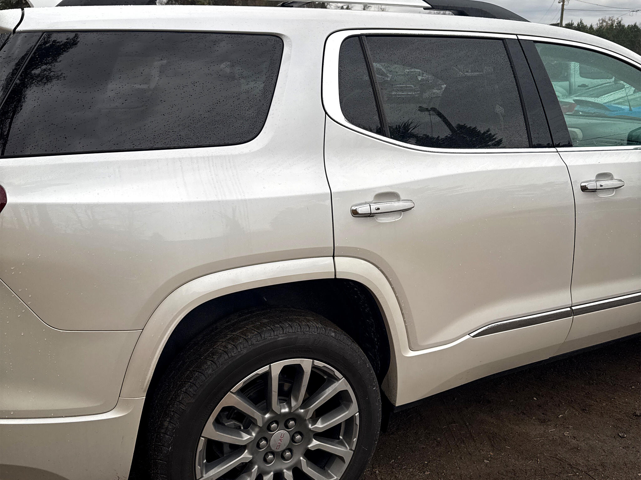 GMC Acadia FWD 4dr Denali 2021