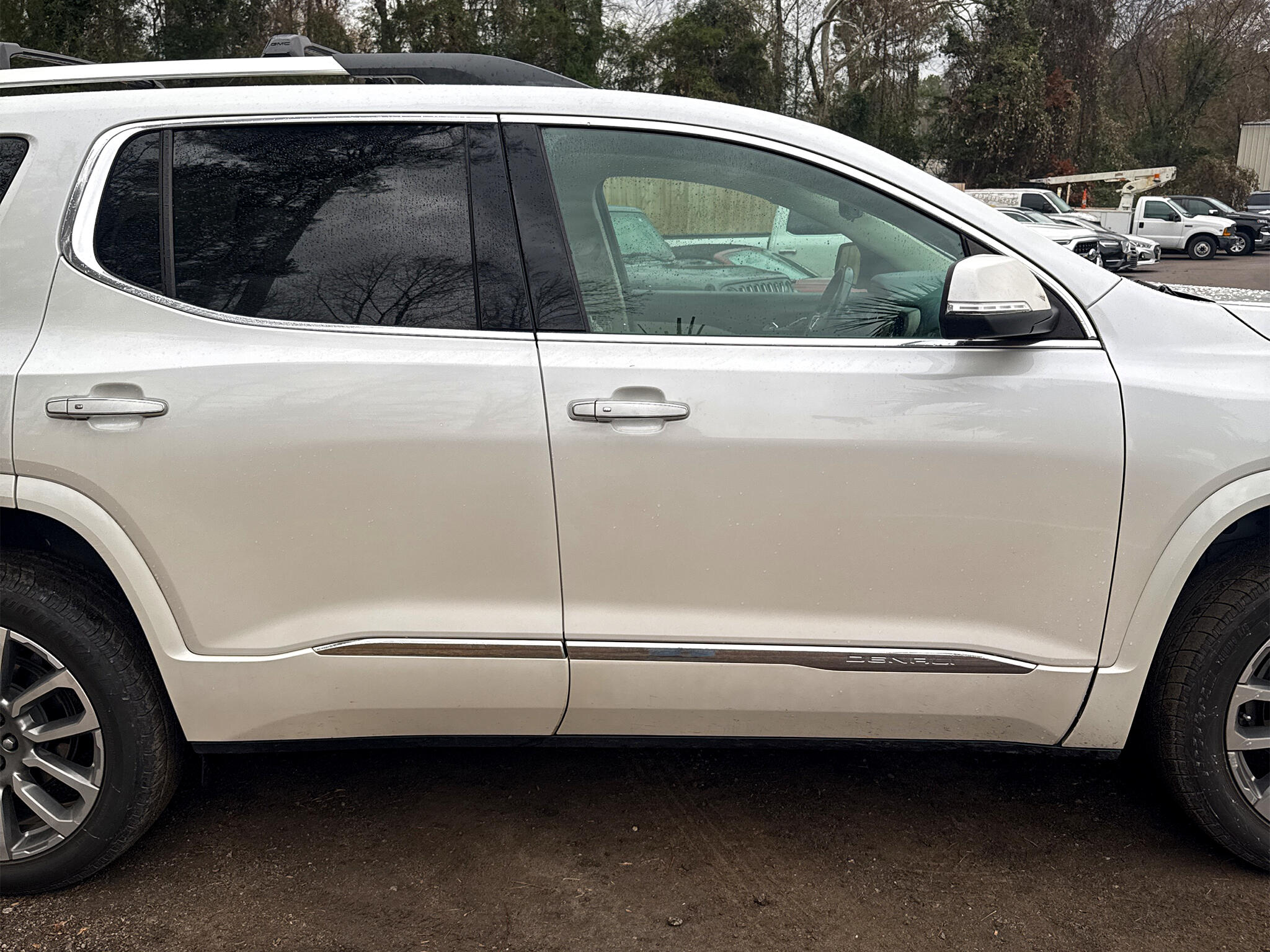 GMC Acadia FWD 4dr Denali 2021