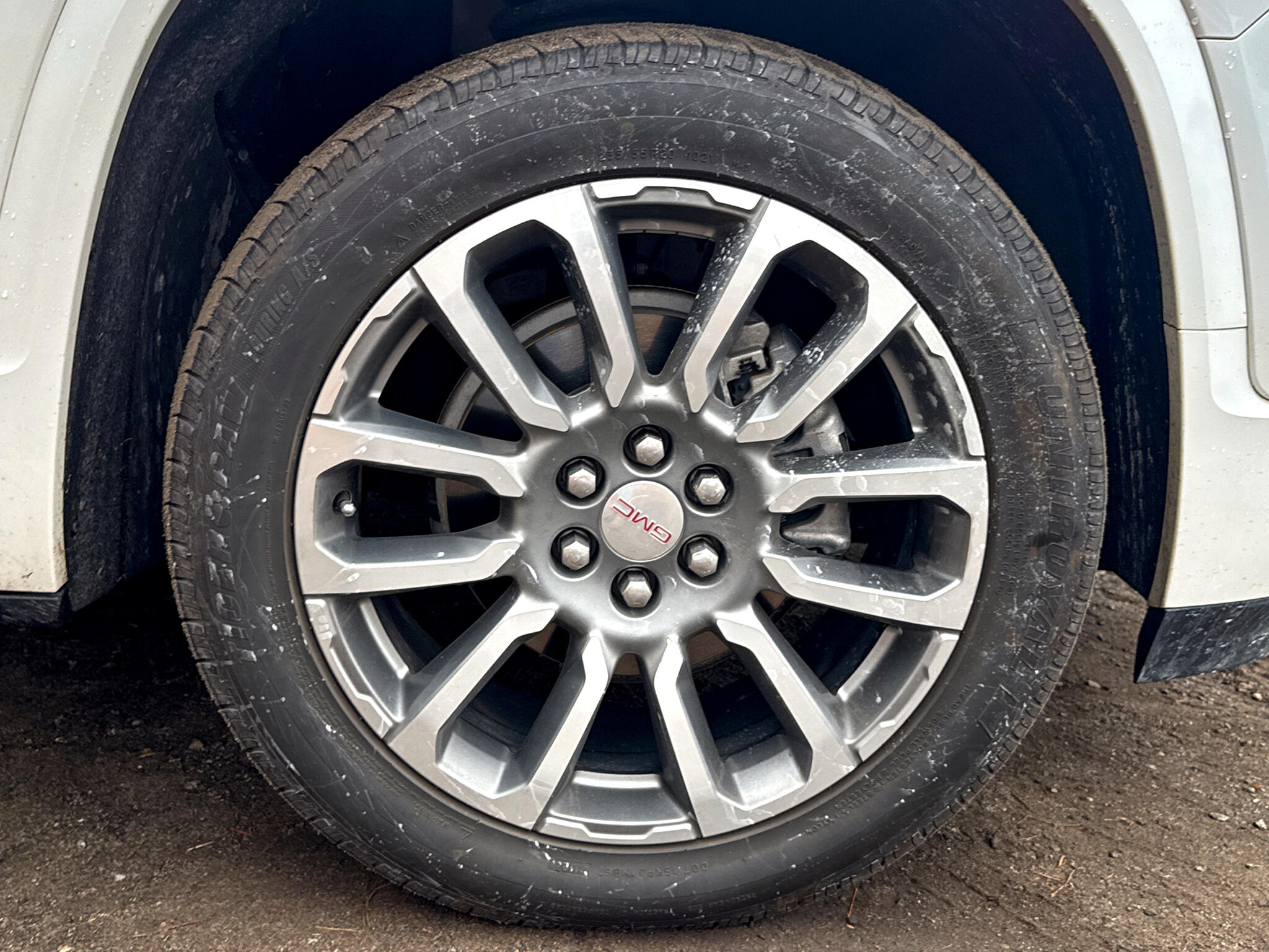 GMC Acadia FWD 4dr Denali 2021