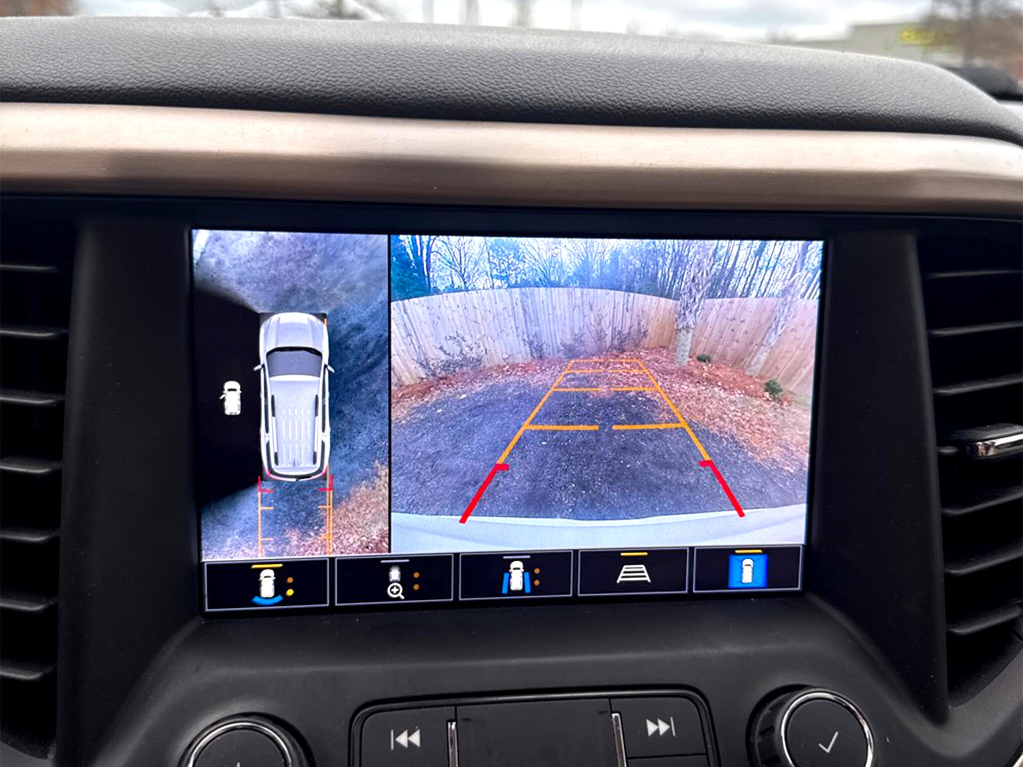 GMC Acadia FWD 4dr Denali 2021