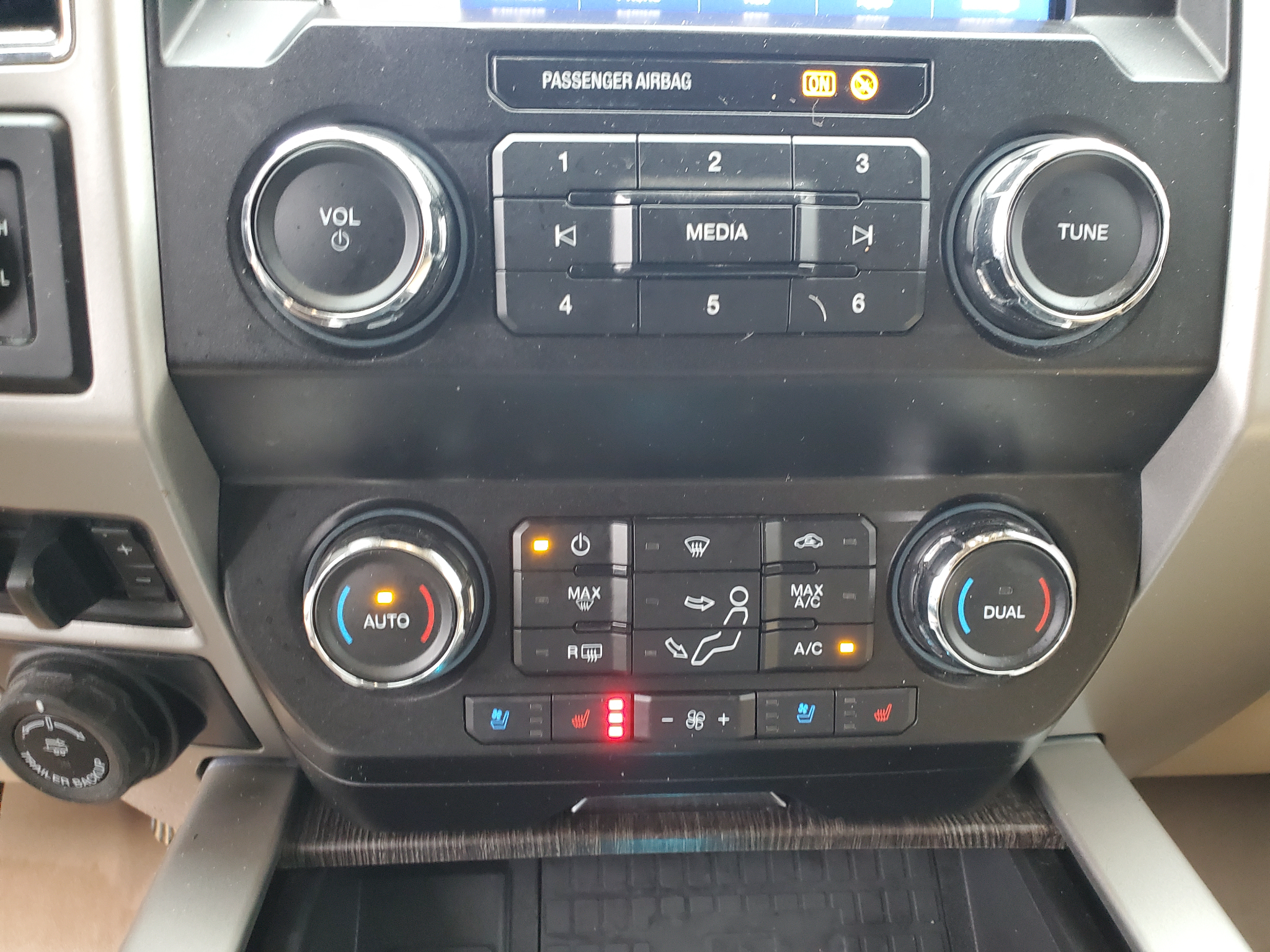 Ford Super Duty F-250 SRW Lariat 4WD Crew Cab 6.75' Box 2020