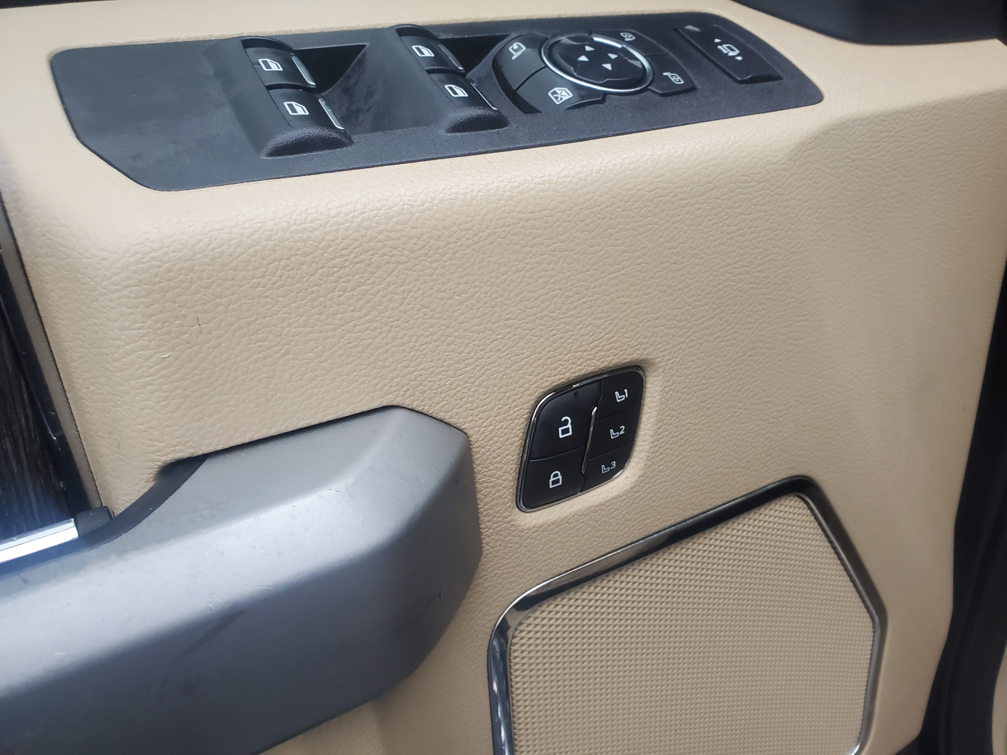 Ford Super Duty F-250 SRW Lariat 4WD Crew Cab 6.75' Box 2020