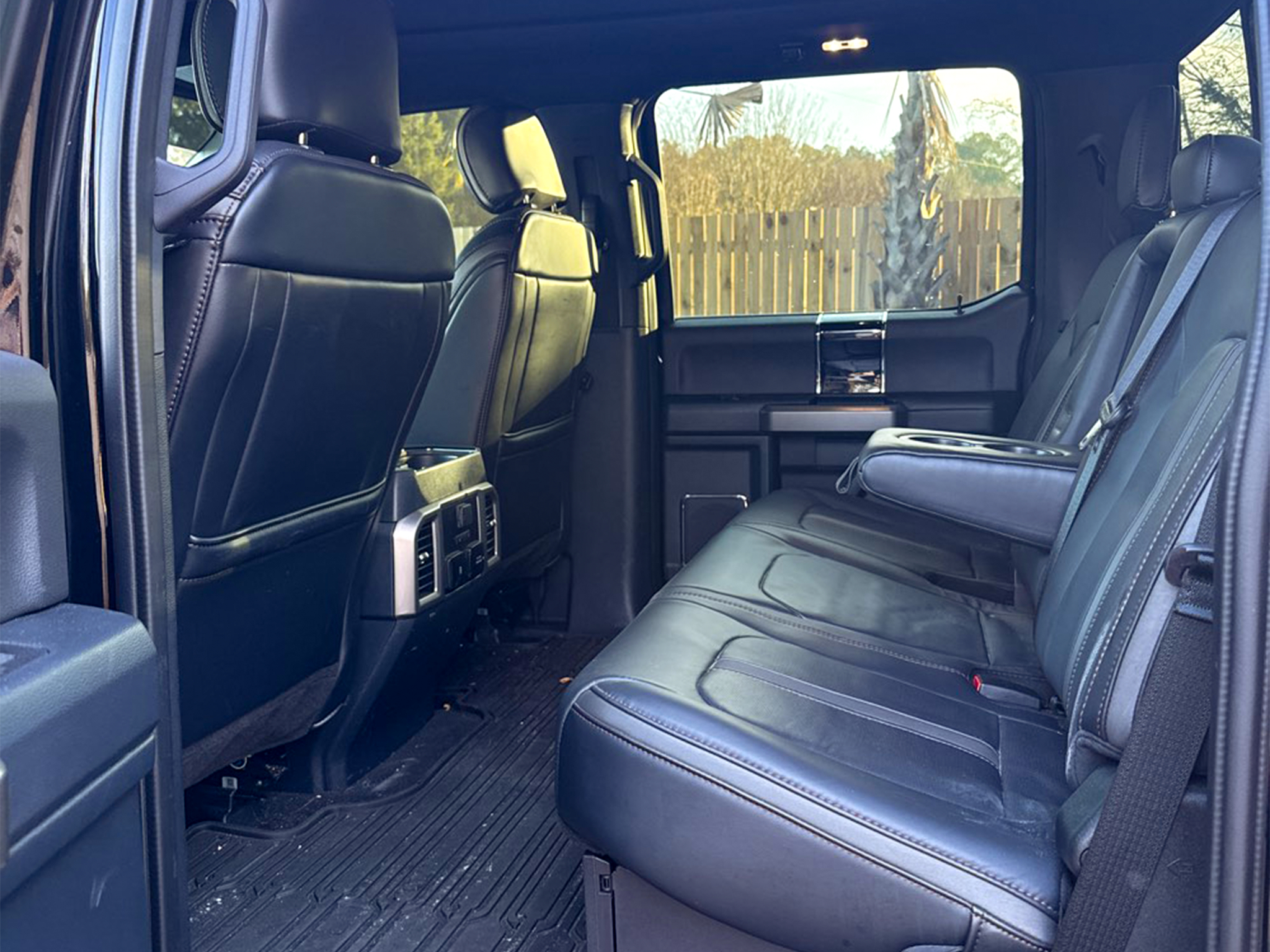 Ford Super Duty F-250 SRW Platinum 4WD Crew Cab 6.75' Box 2022