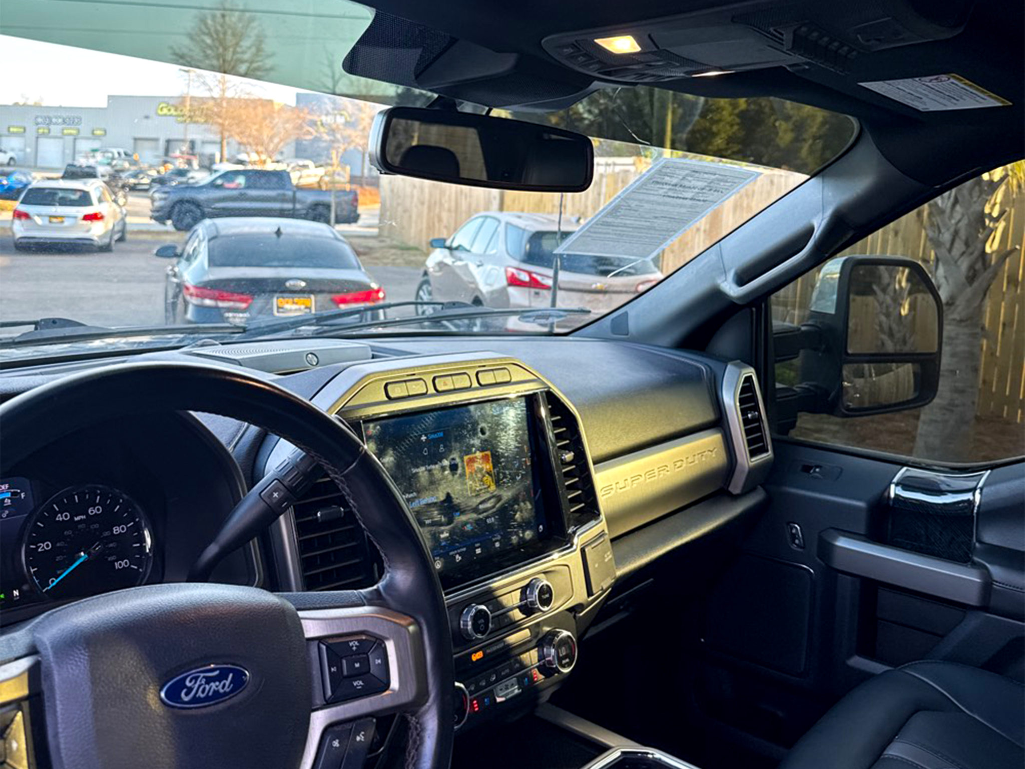 Ford Super Duty F-250 SRW Platinum 4WD Crew Cab 6.75' Box 2022