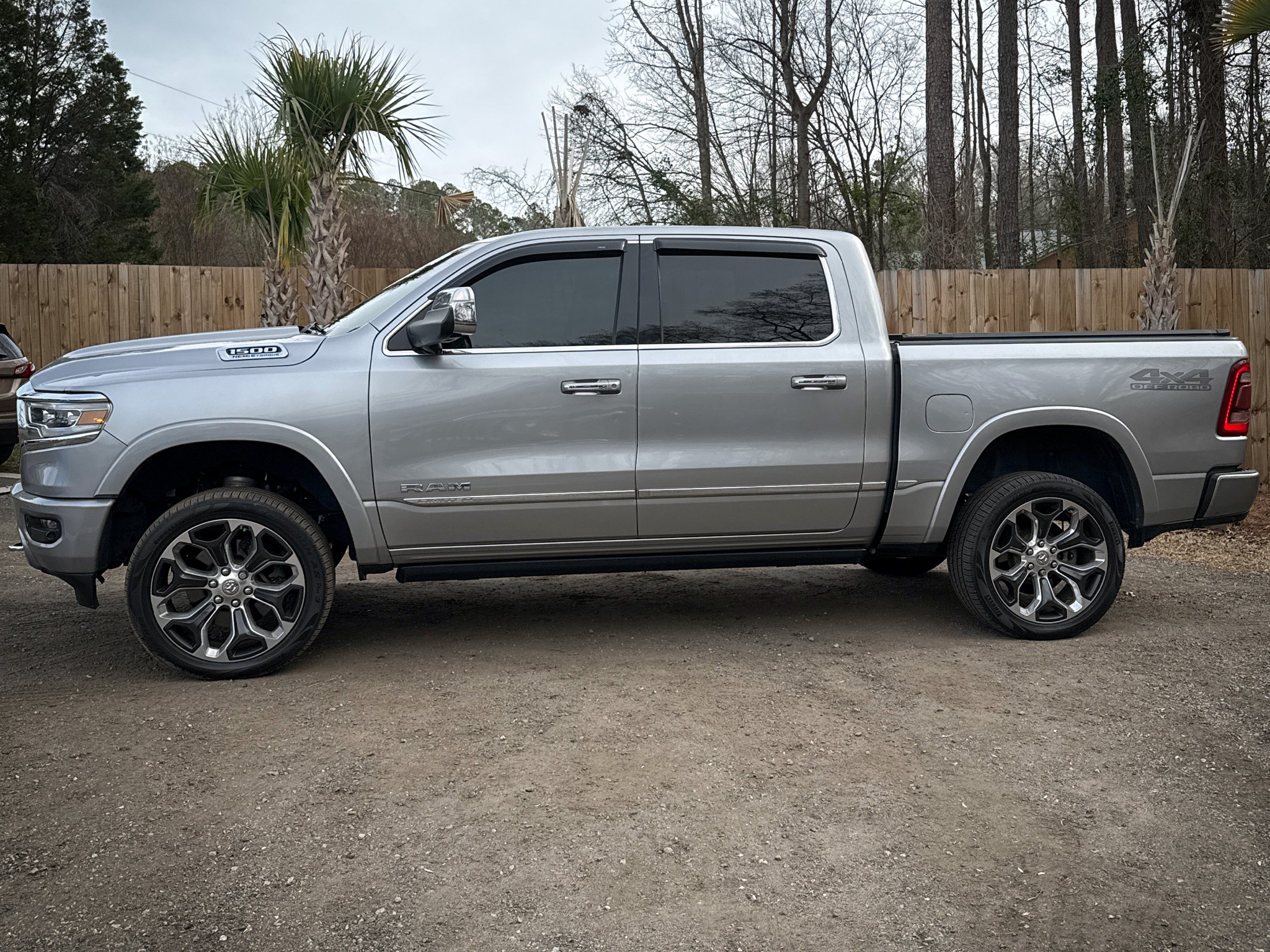 RAM 1500 Limited 4x4 Crew Cab 5'7" Box 2022