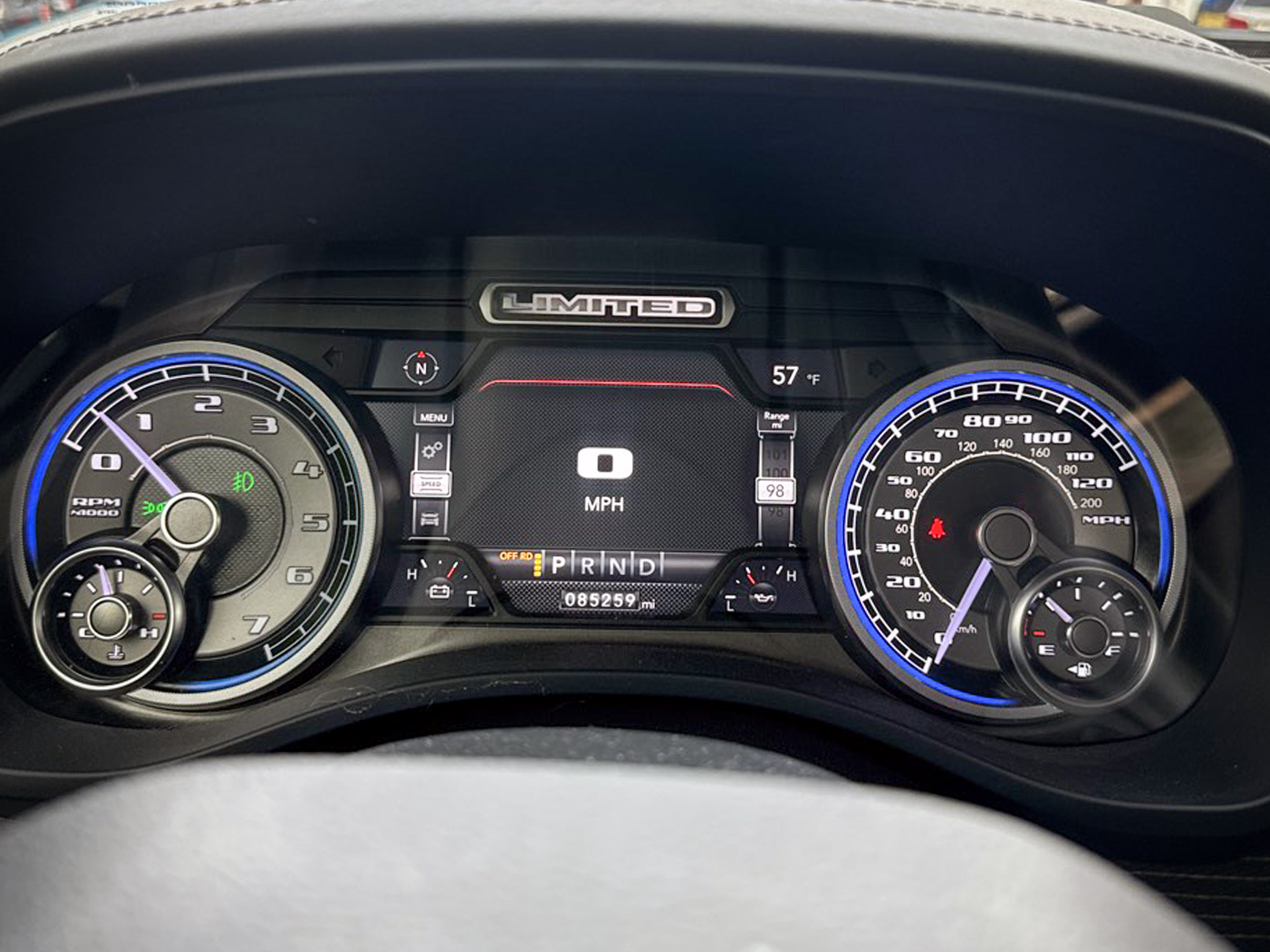 RAM 1500 Limited 4x4 Crew Cab 5'7" Box 2022