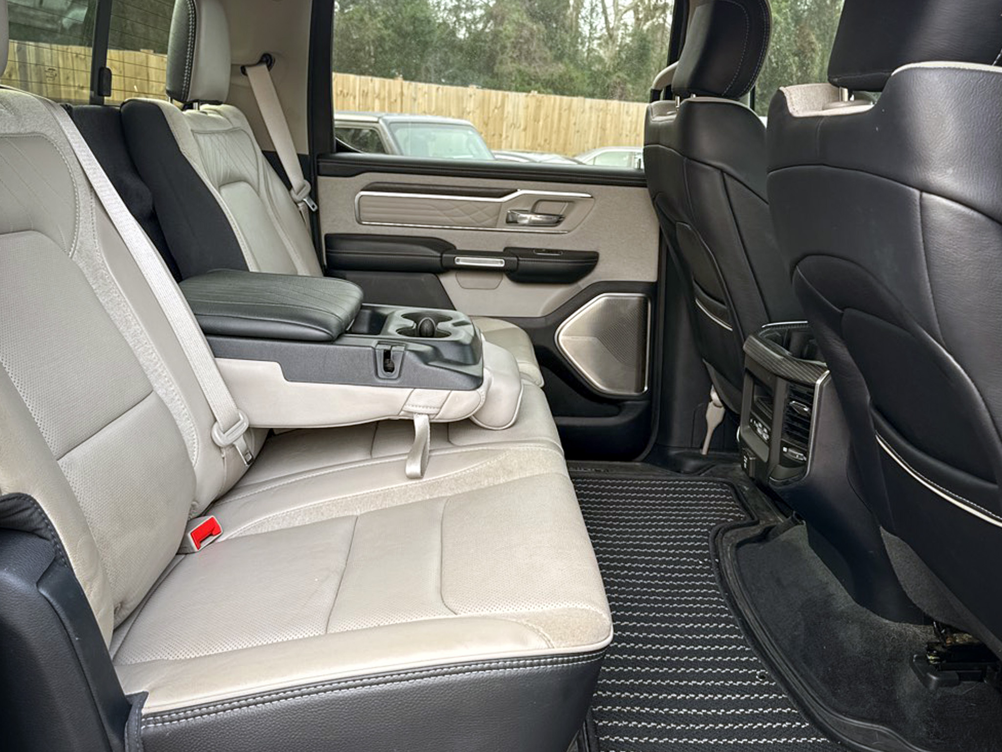 RAM 1500 Limited 4x4 Crew Cab 5'7" Box 2022