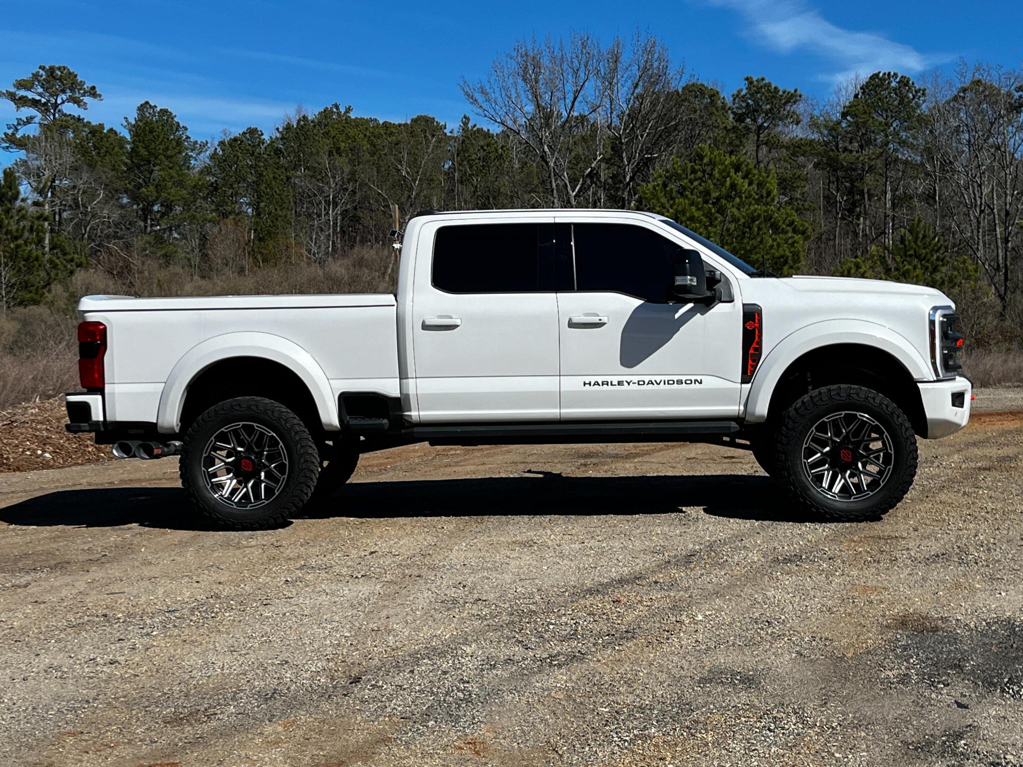 Ford Super Duty F-250 SRW  2024
