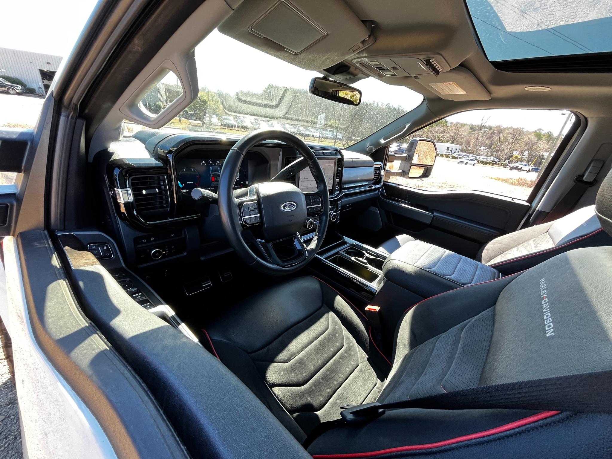 Ford Super Duty F-250 SRW  2024